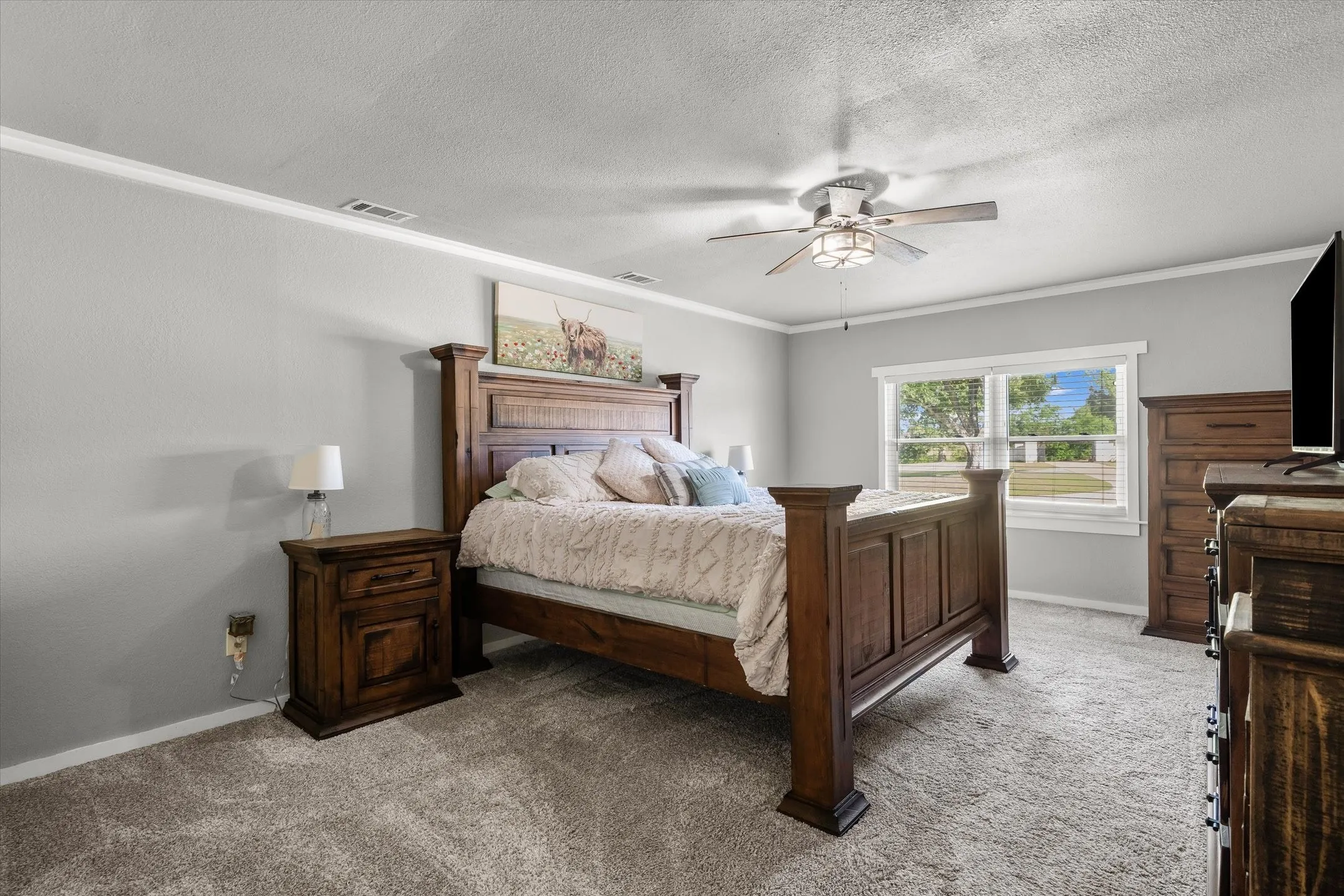 Single Family Residence For Sale in Van Zandt County , 1216 Vz County Road 1211, Canton, Texas 75103, 3 Bedroom, 2 Bathroom, 9 Garage spaces, 2,285 Sqft, built in 1965, mls#21252546, Real Estate Agent in Canton, Homes For Sale in Van Zandt county, Homes For Sale in Canton, Realtor in Canton Texas, Real Estate Brokerage Independent Realty Texas, Luminita Cordes Realtor