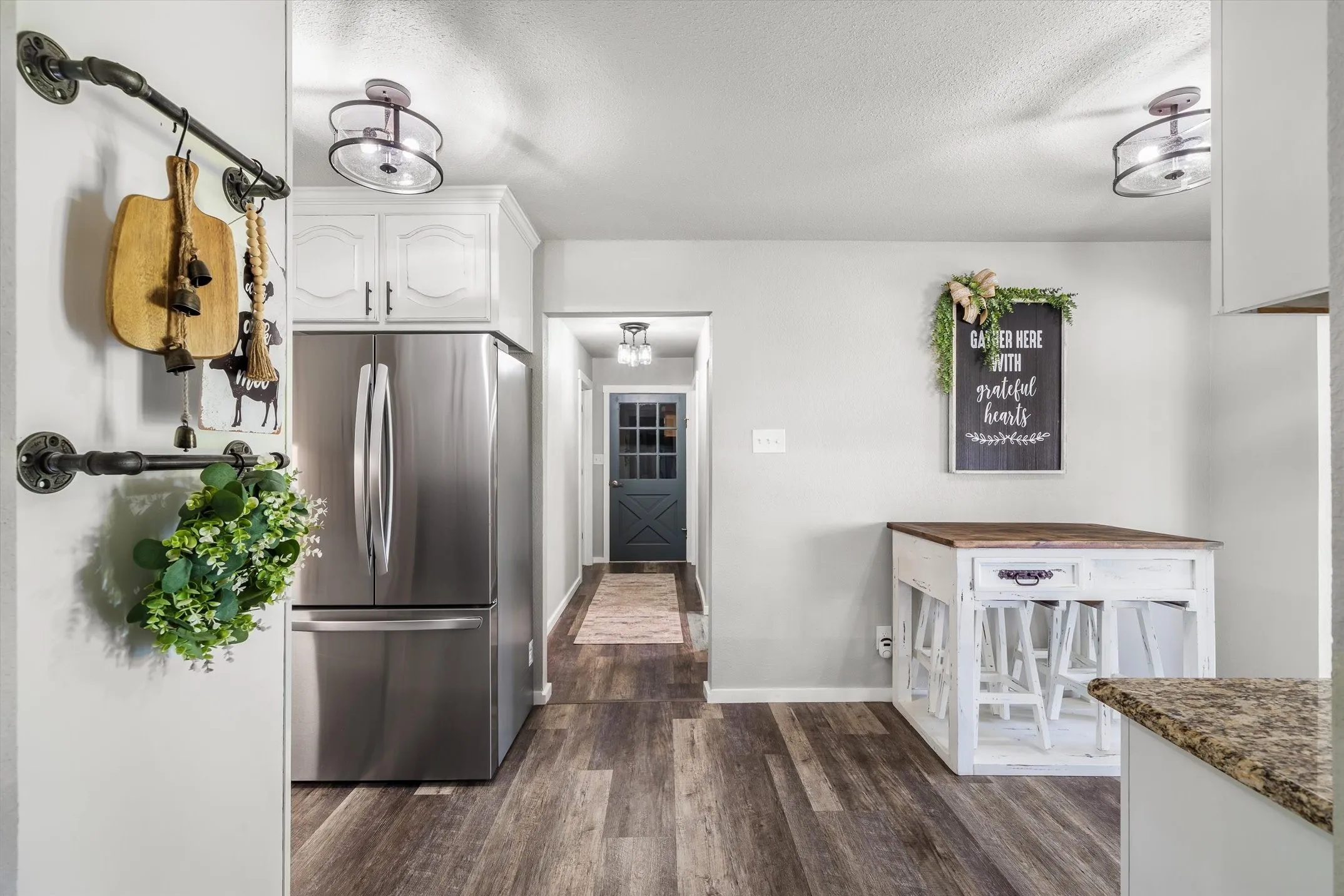 Single Family Residence For Sale in Van Zandt County , 1216 Vz County Road 1211, Canton, Texas 75103, 3 Bedroom, 2 Bathroom, 9 Garage spaces, 2,285 Sqft, built in 1965, mls#21252546, Real Estate Agent in Canton, Homes For Sale in Van Zandt county, Homes For Sale in Canton, Realtor in Canton Texas, Real Estate Brokerage Independent Realty Texas, Luminita Cordes Realtor