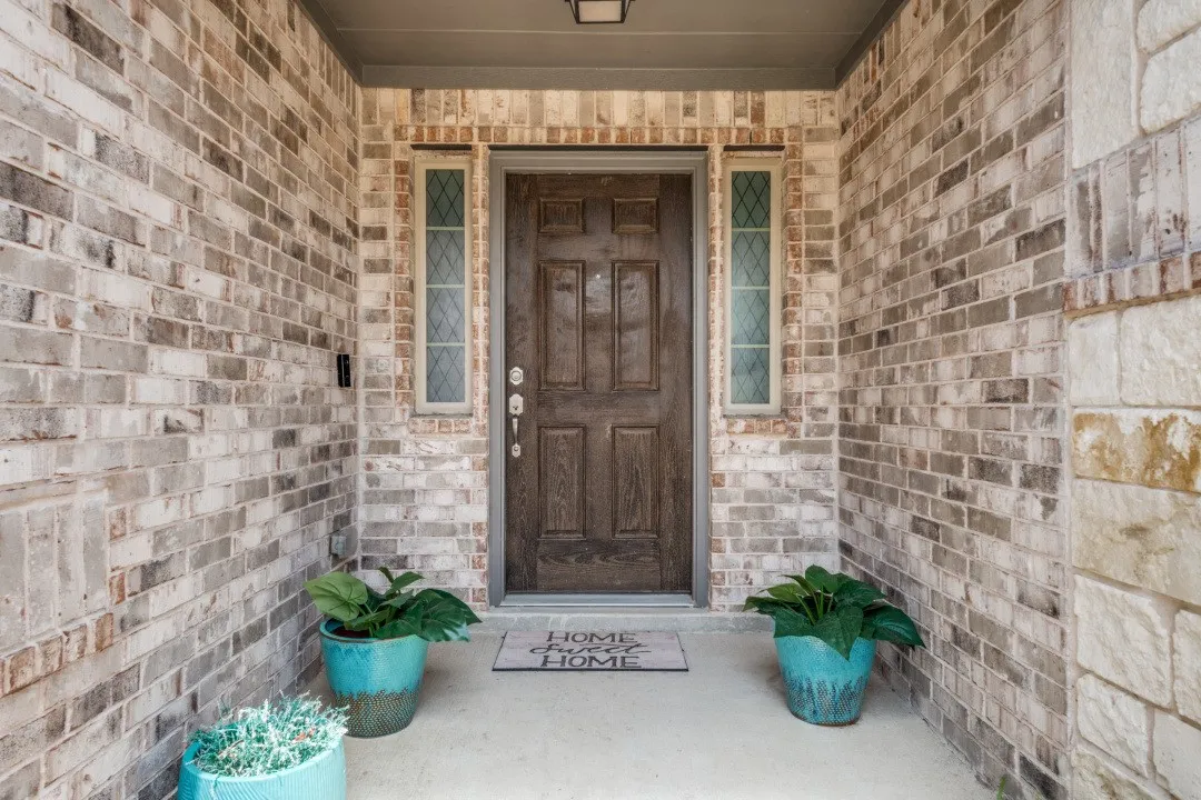 Single Family Residence For Sale in Rockwall County , 206 Highedge Drive, Fate, Texas 75087, 3 Bedroom, 2 Bathroom, 3 Garage spaces, 1,727 Sqft, built in 2021, Price $334,900, mls#21265488, Real Estate Agent in Fate, Homes For Sale in Rockwall county, Homes For Sale in Fate, Realtor in Fate Texas, Real Estate Brokerage Independent Realty Texas, Luminita Cordes Realtor