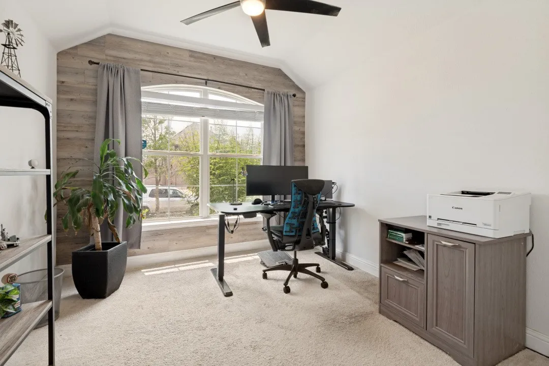 Single Family Residence For Sale in Rockwall County , 206 Highedge Drive, Fate, Texas 75087, 3 Bedroom, 2 Bathroom, 3 Garage spaces, 1,727 Sqft, built in 2021, Price $334,900, mls#21265488, Real Estate Agent in Fate, Homes For Sale in Rockwall county, Homes For Sale in Fate, Realtor in Fate Texas, Real Estate Brokerage Independent Realty Texas, Luminita Cordes Realtor