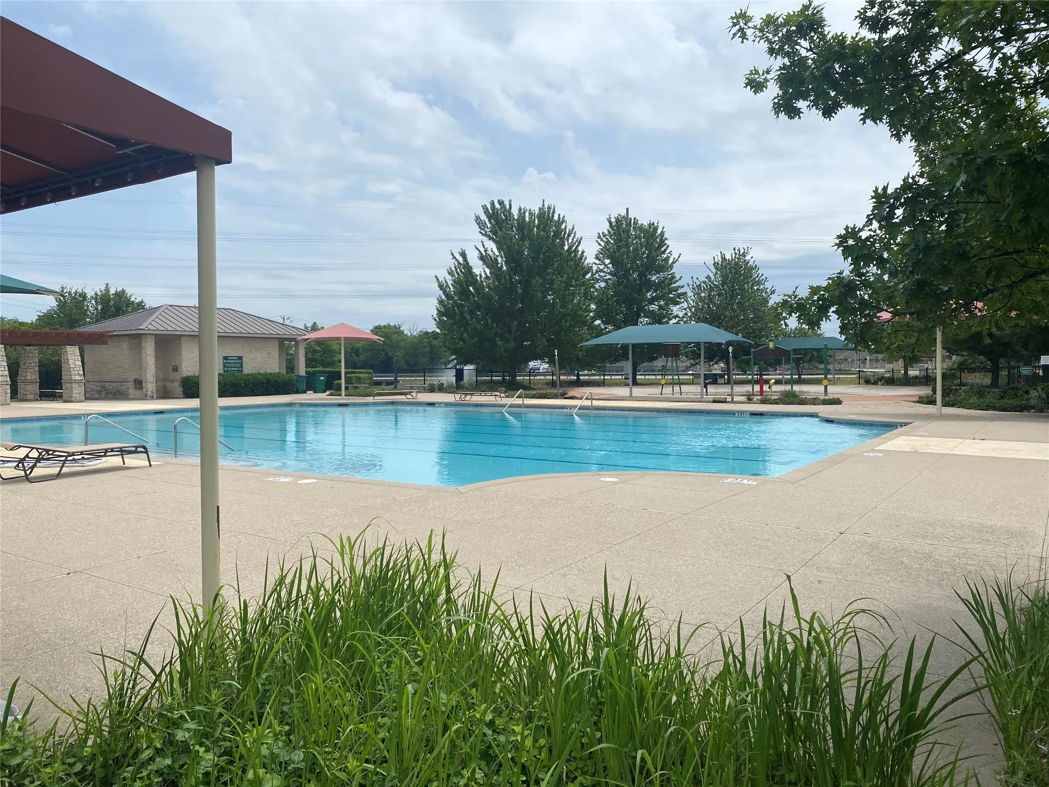 Single Family Residence For Sale in Rockwall County , 206 Highedge Drive, Fate, Texas 75087, 3 Bedroom, 2 Bathroom, 3 Garage spaces, 1,727 Sqft, built in 2021, Price $334,900, mls#21265488, Real Estate Agent in Fate, Homes For Sale in Rockwall county, Homes For Sale in Fate, Realtor in Fate Texas, Real Estate Brokerage Independent Realty Texas, Luminita Cordes Realtor