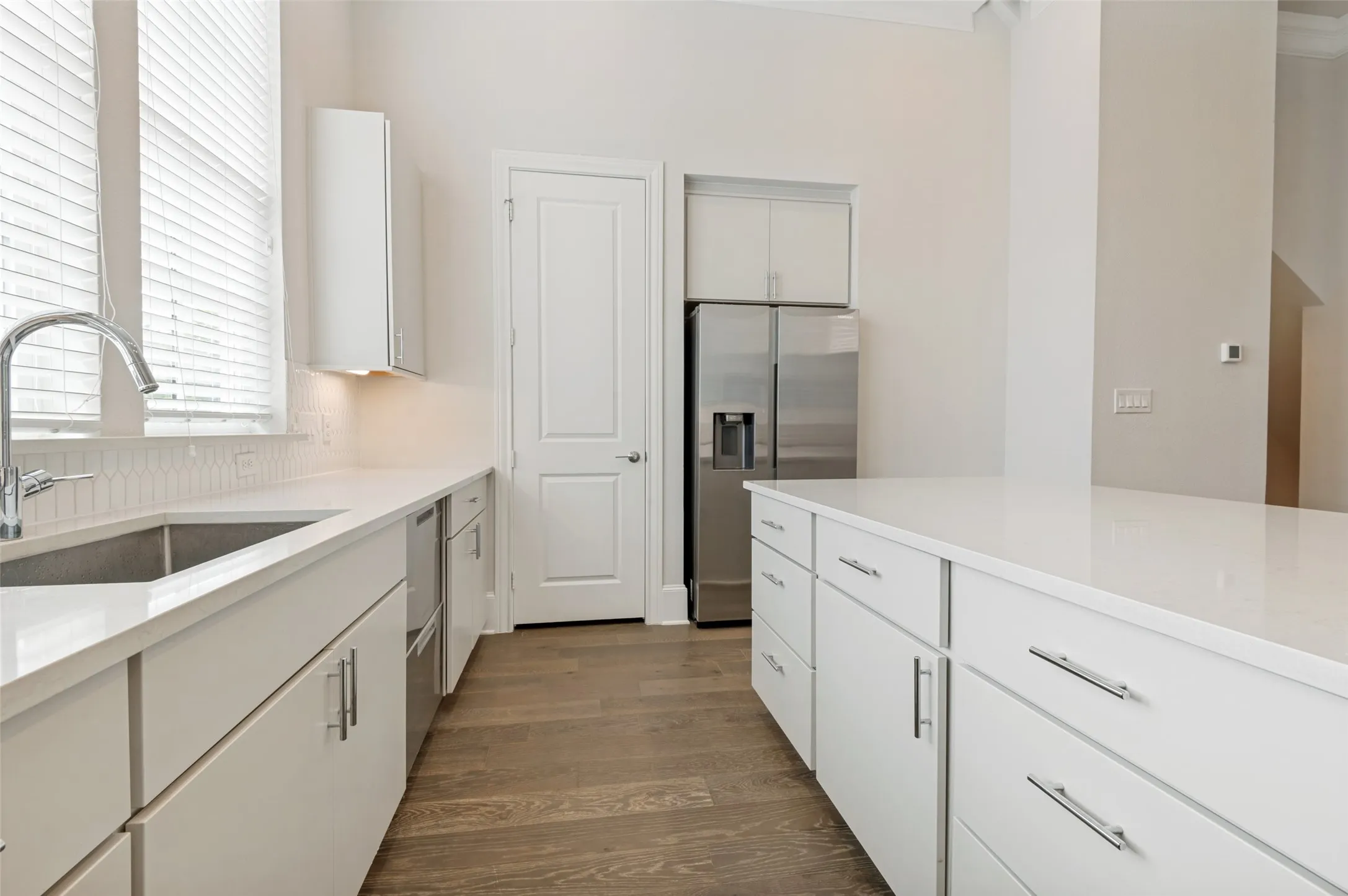 Townhouse For Rent in Dallas County , 4666 New Water Lane, Dallas, Texas 75219, 3 Bedroom, 4 Bathroom, 2 Garage spaces, 1,989 Sqft, built in 2021, mls#21265840, Real Estate Agent in Dallas, Homes For Rent in Dallas county, Homes For Rent in Dallas, Realtor in Dallas Texas, Real Estate Brokerage Independent Realty Texas, Luminita Cordes Realtor