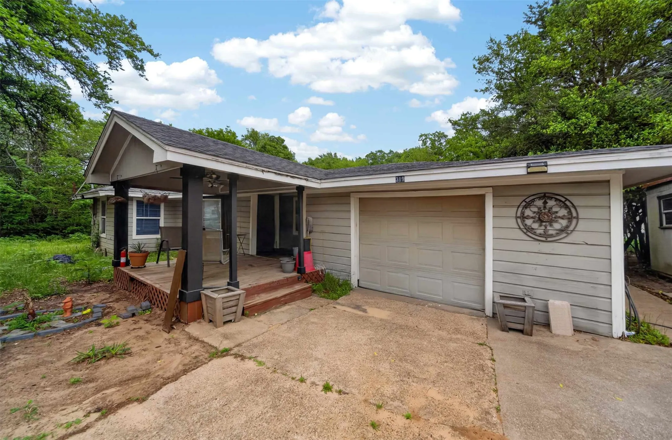Single Family Residence For Sale in Henderson County , 319 Mc Arthur Street, Athens, Texas 75751, 4 Bedrooms, 2 Bathrooms, 1 Garage spaces, 1,370 Sqft, built in 2013, Price $136,000, mls#21265872, Real Estate Agent in Athens, Homes For Sale in Henderson county, Homes For Sale in Athens, Realtor in Athens Texas, Real Estate Brokerage Independent Realty Texas, Luminita Cordes Realtor