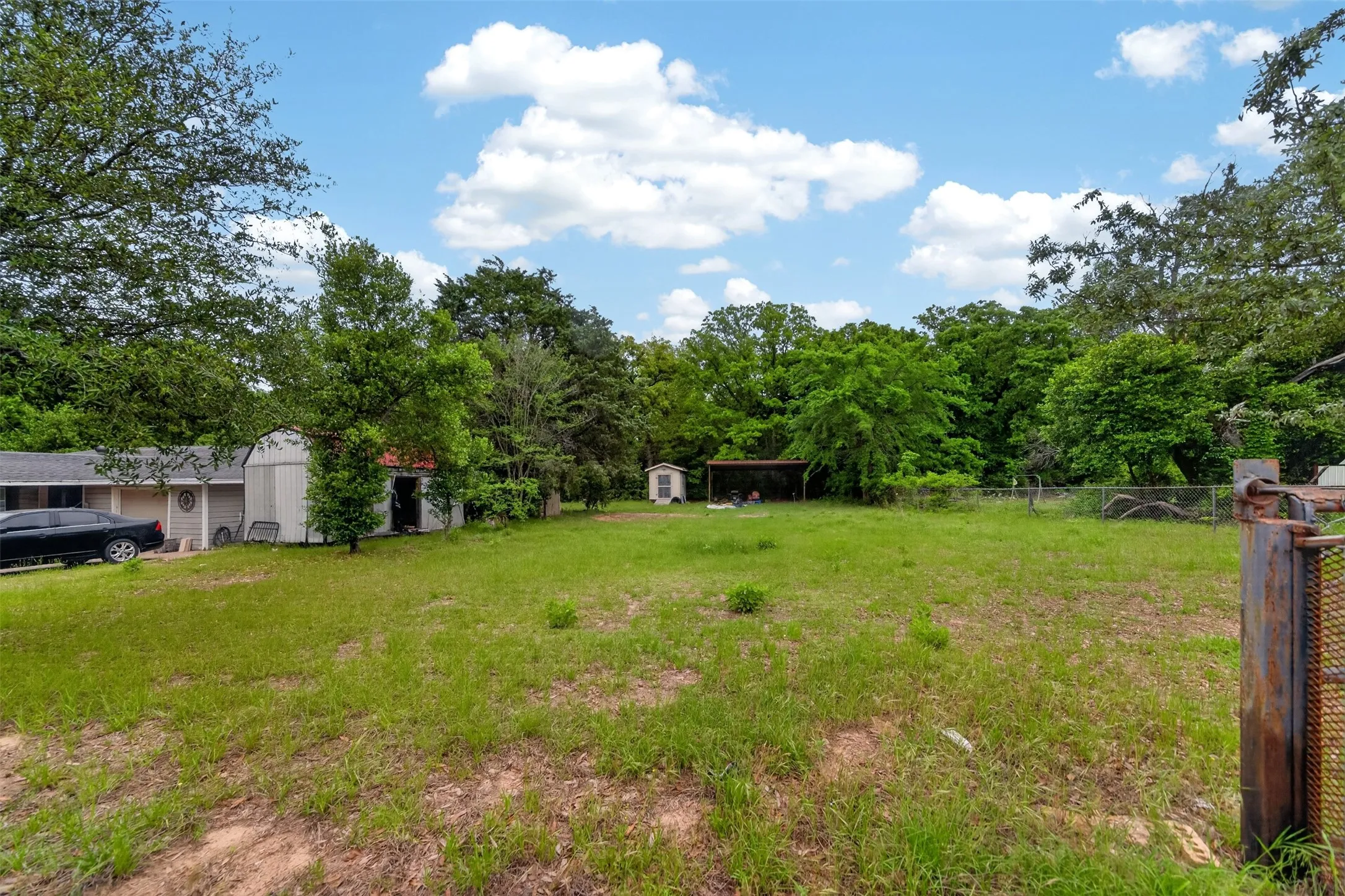 Single Family Residence For Sale in Henderson County , 319 Mc Arthur Street, Athens, Texas 75751, 4 Bedrooms, 2 Bathrooms, 1 Garage spaces, 1,370 Sqft, built in 2013, Price $136,000, mls#21265872, Real Estate Agent in Athens, Homes For Sale in Henderson county, Homes For Sale in Athens, Realtor in Athens Texas, Real Estate Brokerage Independent Realty Texas, Luminita Cordes Realtor