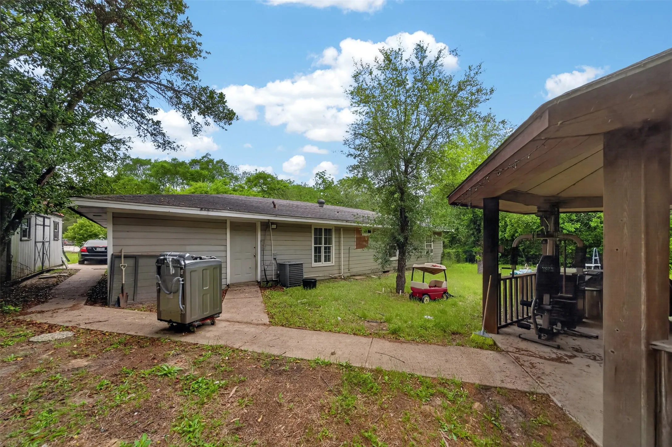 Single Family Residence For Sale in Henderson County , 319 Mc Arthur Street, Athens, Texas 75751, 4 Bedrooms, 2 Bathrooms, 1 Garage spaces, 1,370 Sqft, built in 2013, Price $136,000, mls#21265872, Real Estate Agent in Athens, Homes For Sale in Henderson county, Homes For Sale in Athens, Realtor in Athens Texas, Real Estate Brokerage Independent Realty Texas, Luminita Cordes Realtor