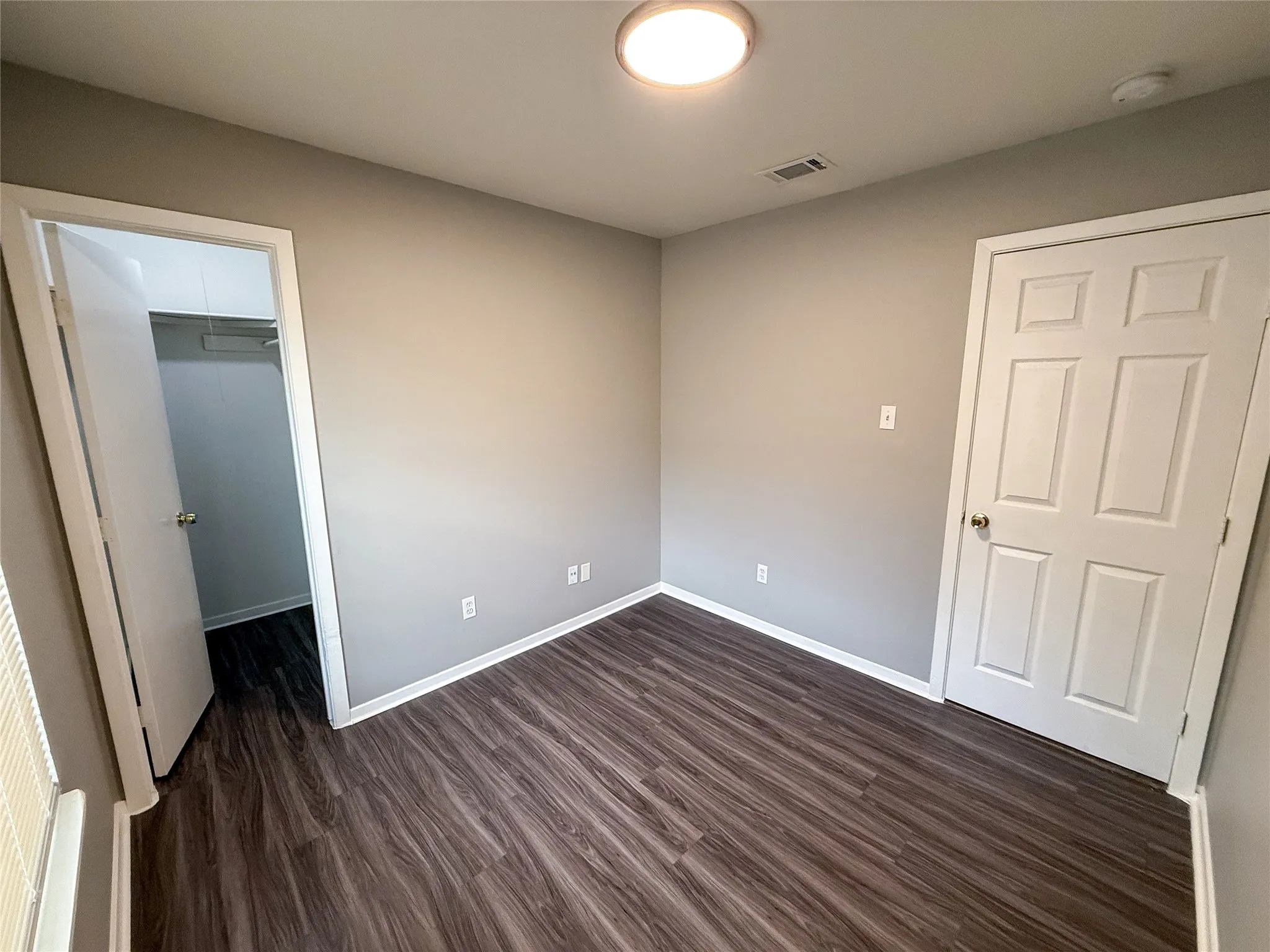 Duplex For Sale in Tarrant County , 1904 San Rafael Street, Fort Worth, Texas 76134, 6 Bedroom, 4 Bathroom, 2 Garage spaces, 0 Sqft, built in 2004, mls#21264776, Real Estate Agent in Fort Worth, Homes For Sale in Tarrant county, Homes For Sale in Fort Worth, Realtor in Fort Worth Texas, Real Estate Brokerage Independent Realty Texas, Luminita Cordes Realtor