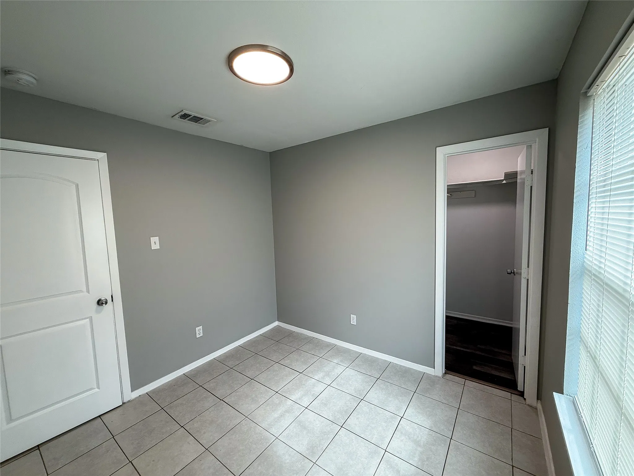 Duplex For Sale in Tarrant County , 1904 San Rafael Street, Fort Worth, Texas 76134, 6 Bedroom, 4 Bathroom, 2 Garage spaces, 0 Sqft, built in 2004, mls#21264776, Real Estate Agent in Fort Worth, Homes For Sale in Tarrant county, Homes For Sale in Fort Worth, Realtor in Fort Worth Texas, Real Estate Brokerage Independent Realty Texas, Luminita Cordes Realtor