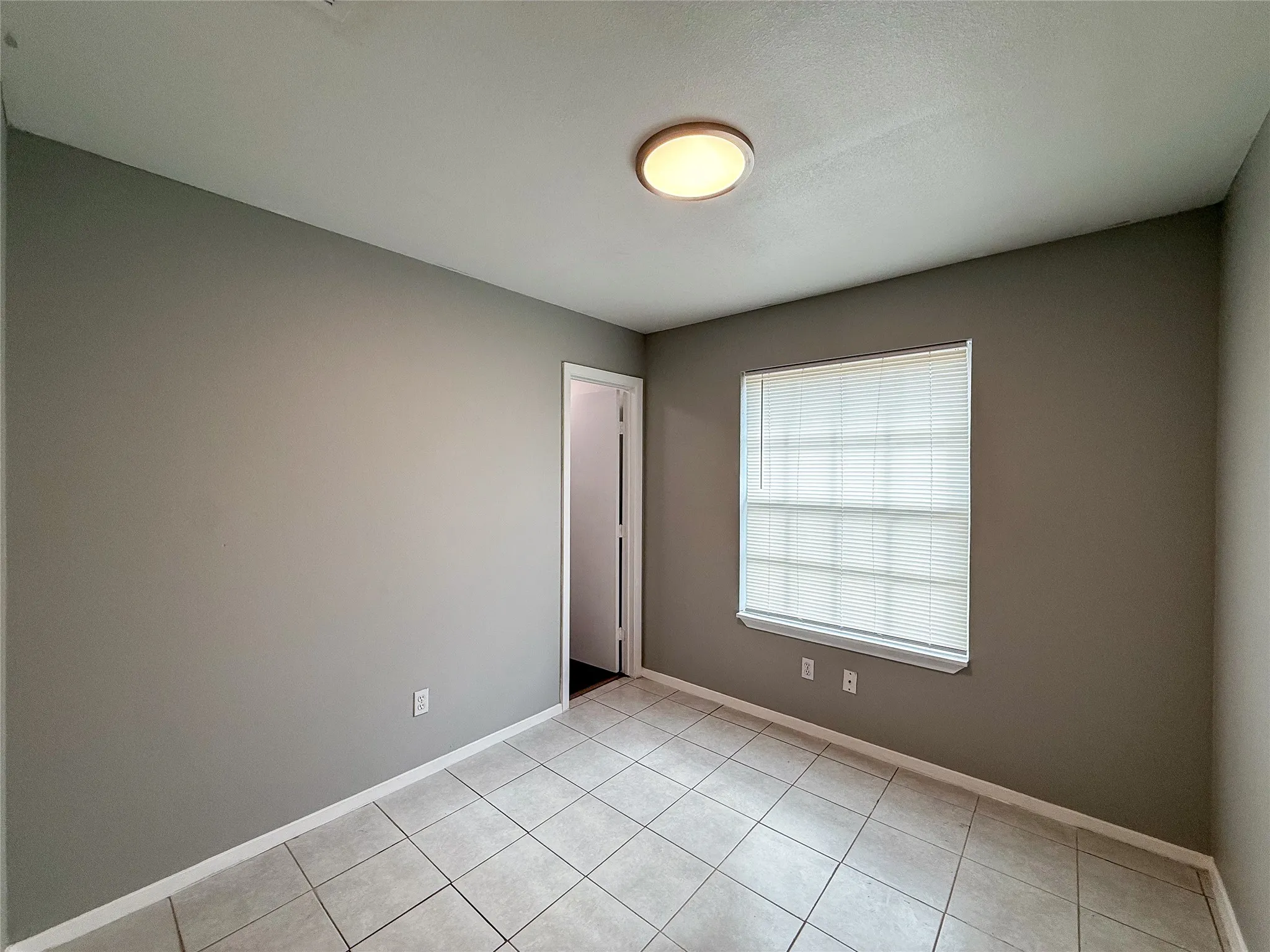 Duplex For Sale in Tarrant County , 1904 San Rafael Street, Fort Worth, Texas 76134, 6 Bedroom, 4 Bathroom, 2 Garage spaces, 0 Sqft, built in 2004, mls#21264776, Real Estate Agent in Fort Worth, Homes For Sale in Tarrant county, Homes For Sale in Fort Worth, Realtor in Fort Worth Texas, Real Estate Brokerage Independent Realty Texas, Luminita Cordes Realtor