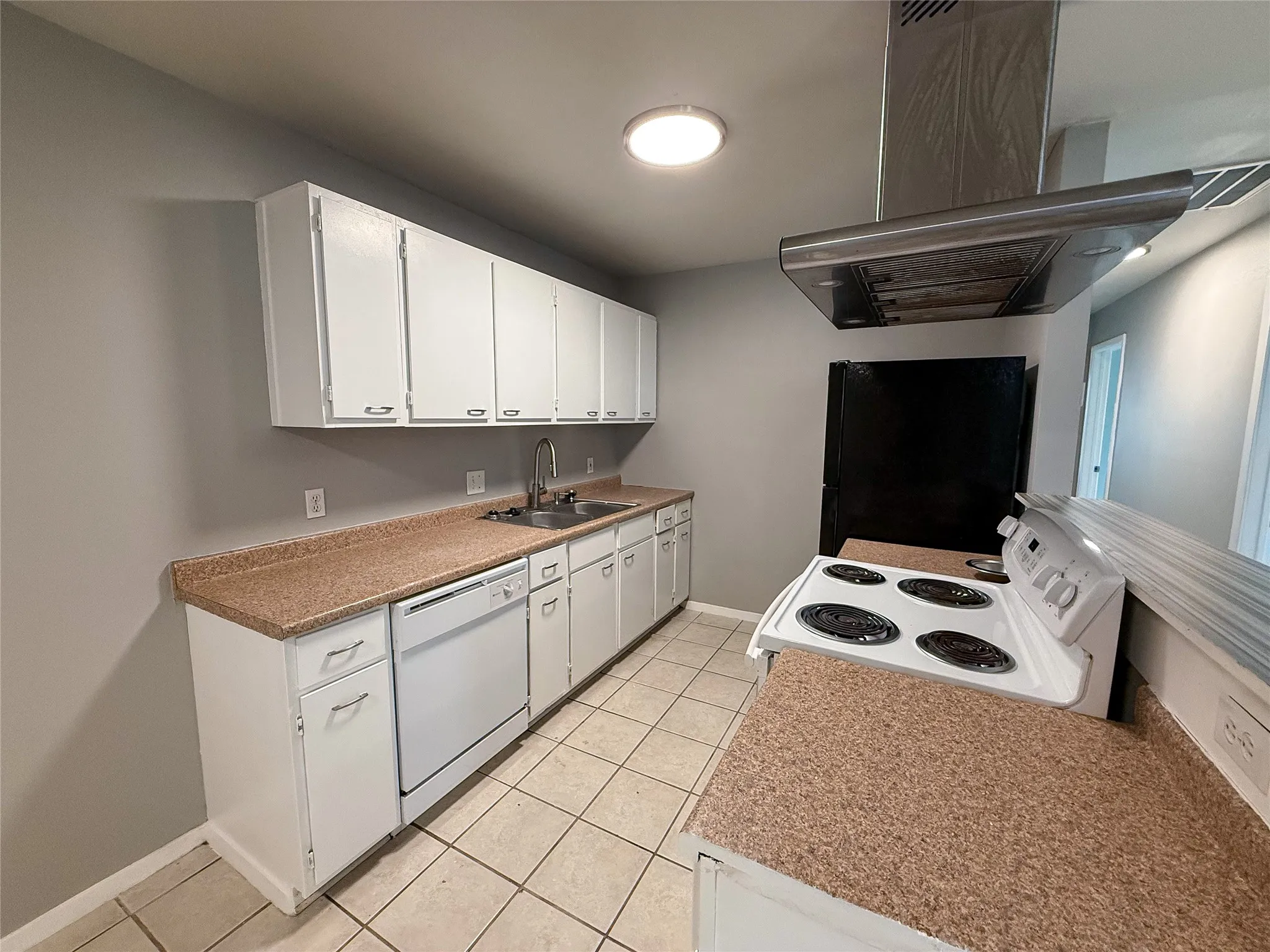 Duplex For Sale in Tarrant County , 1904 San Rafael Street, Fort Worth, Texas 76134, 6 Bedroom, 4 Bathroom, 2 Garage spaces, 0 Sqft, built in 2004, mls#21264776, Real Estate Agent in Fort Worth, Homes For Sale in Tarrant county, Homes For Sale in Fort Worth, Realtor in Fort Worth Texas, Real Estate Brokerage Independent Realty Texas, Luminita Cordes Realtor