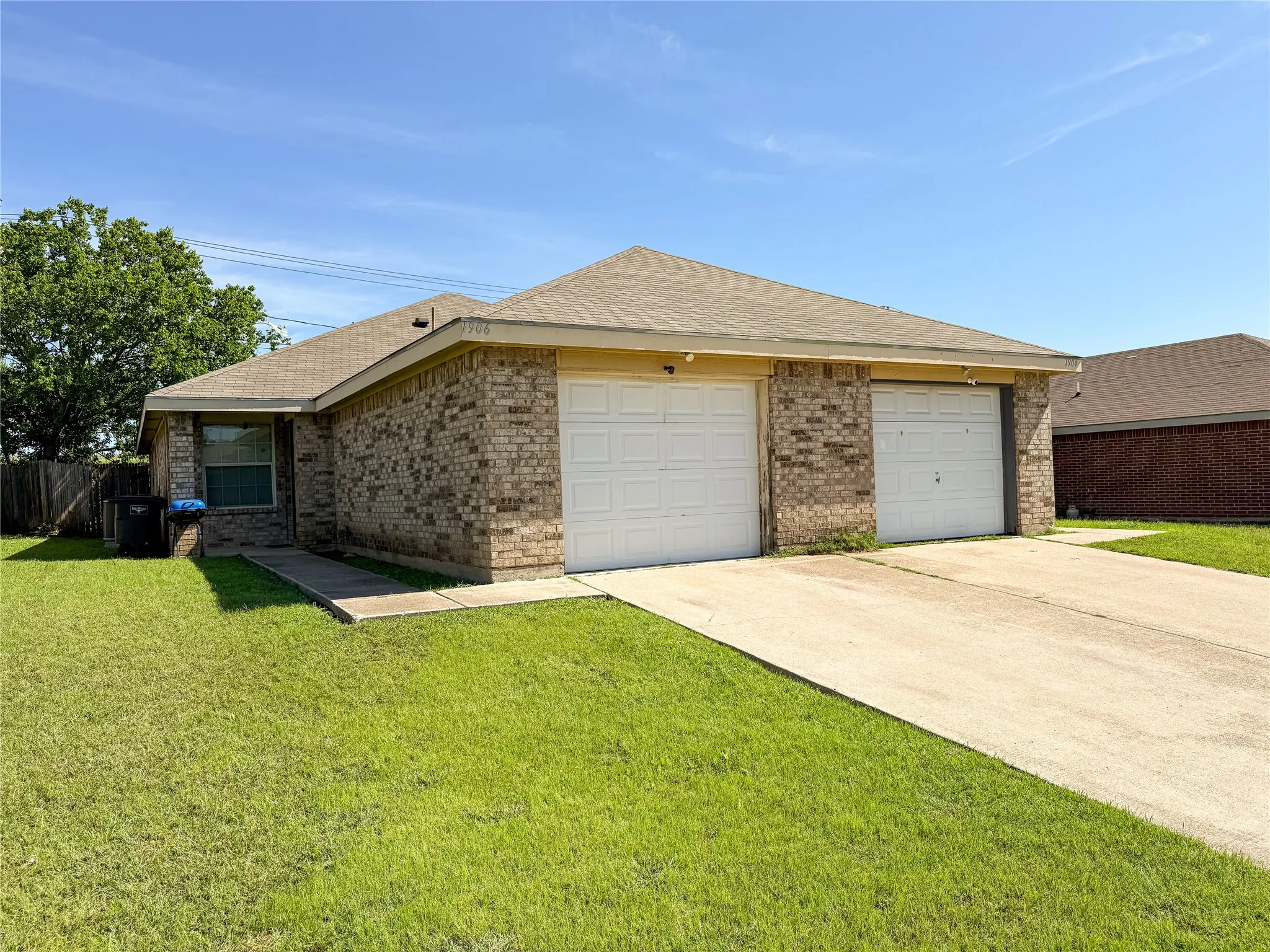 Duplex For Sale in Tarrant County , 1904 San Rafael Street, Fort Worth, Texas 76134, 6 Bedroom, 4 Bathroom, 2 Garage spaces, 0 Sqft, built in 2004, mls#21264776, Real Estate Agent in Fort Worth, Homes For Sale in Tarrant county, Homes For Sale in Fort Worth, Realtor in Fort Worth Texas, Real Estate Brokerage Independent Realty Texas, Luminita Cordes Realtor