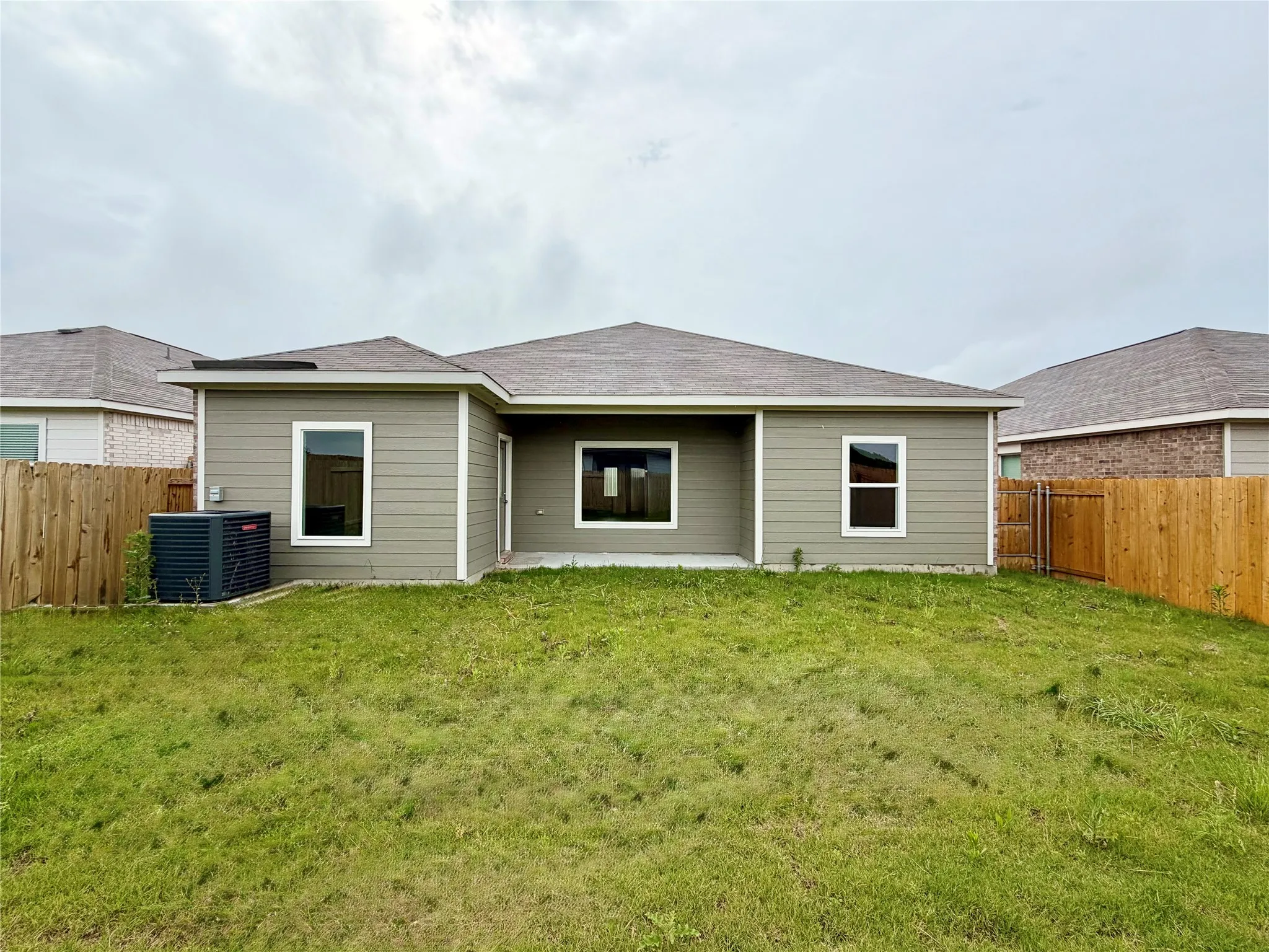 Single Family Residence For Rent in Johnson County , 13404 Gitty Up Circle, Cresson, Texas 76035, 3 Bedroom, 2 Bathroom, 2 Garage spaces, 1,653 Sqft, built in 2024, mls#21262998, Real Estate Agent in Cresson, Homes For Rent in Johnson county, Homes For Rent in Cresson, Realtor in Cresson Texas, Real Estate Brokerage Independent Realty Texas, Luminita Cordes Realtor
