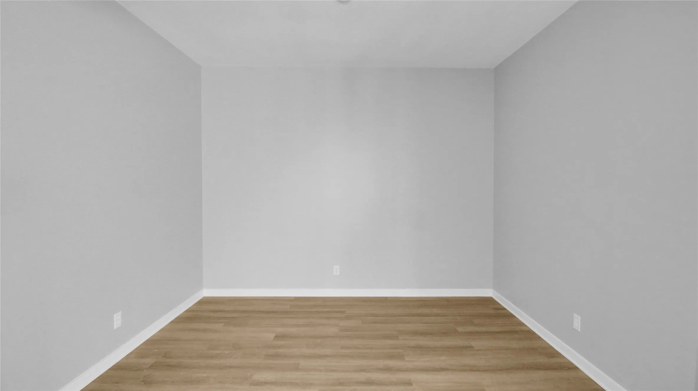 Condominium For Sale in Dallas County , 10437 High Hollows Drive 219, Dallas, Texas 75230, 2 Bedroom, 3 Bathroom, Garage spaces, 1,626 Sqft, built in 1969, mls#21265892, Real Estate Agent in Dallas, Homes For Sale in Dallas county, Homes For Sale in Dallas, Realtor in Dallas Texas, Real Estate Brokerage Independent Realty Texas, Luminita Cordes Realtor