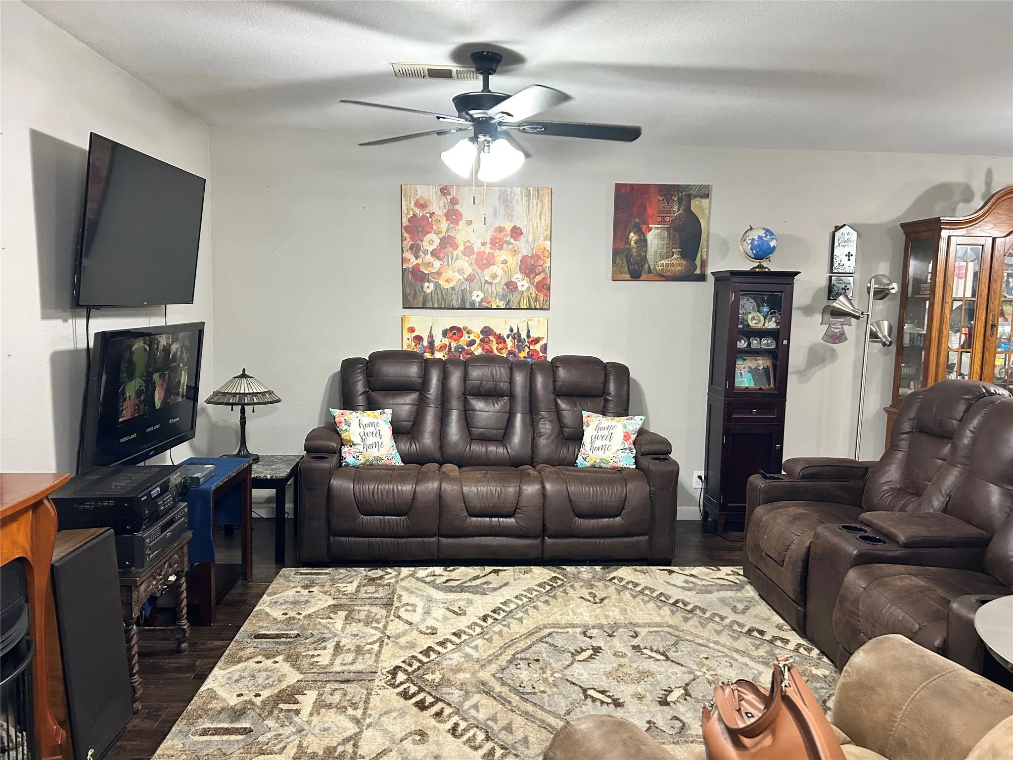 Single Family Residence For Sale in Dallas County , 501 E Holley Street, Mesquite, Texas 75149, 2 Bedroom, 1 Bathroom, Garage spaces, 1,007 Sqft, built in 1952, mls#21263048, Real Estate Agent in Mesquite, Homes For Sale in Dallas county, Homes For Sale in Mesquite, Realtor in Mesquite Texas, Real Estate Brokerage Independent Realty Texas, Luminita Cordes Realtor