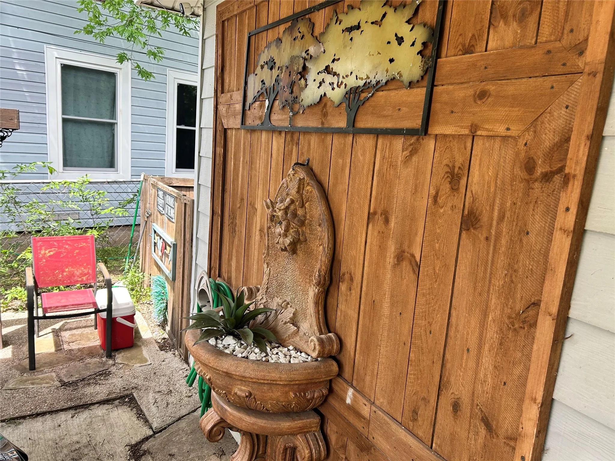 Single Family Residence For Sale in Dallas County , 501 E Holley Street, Mesquite, Texas 75149, 2 Bedroom, 1 Bathroom, Garage spaces, 1,007 Sqft, built in 1952, mls#21263048, Real Estate Agent in Mesquite, Homes For Sale in Dallas county, Homes For Sale in Mesquite, Realtor in Mesquite Texas, Real Estate Brokerage Independent Realty Texas, Luminita Cordes Realtor