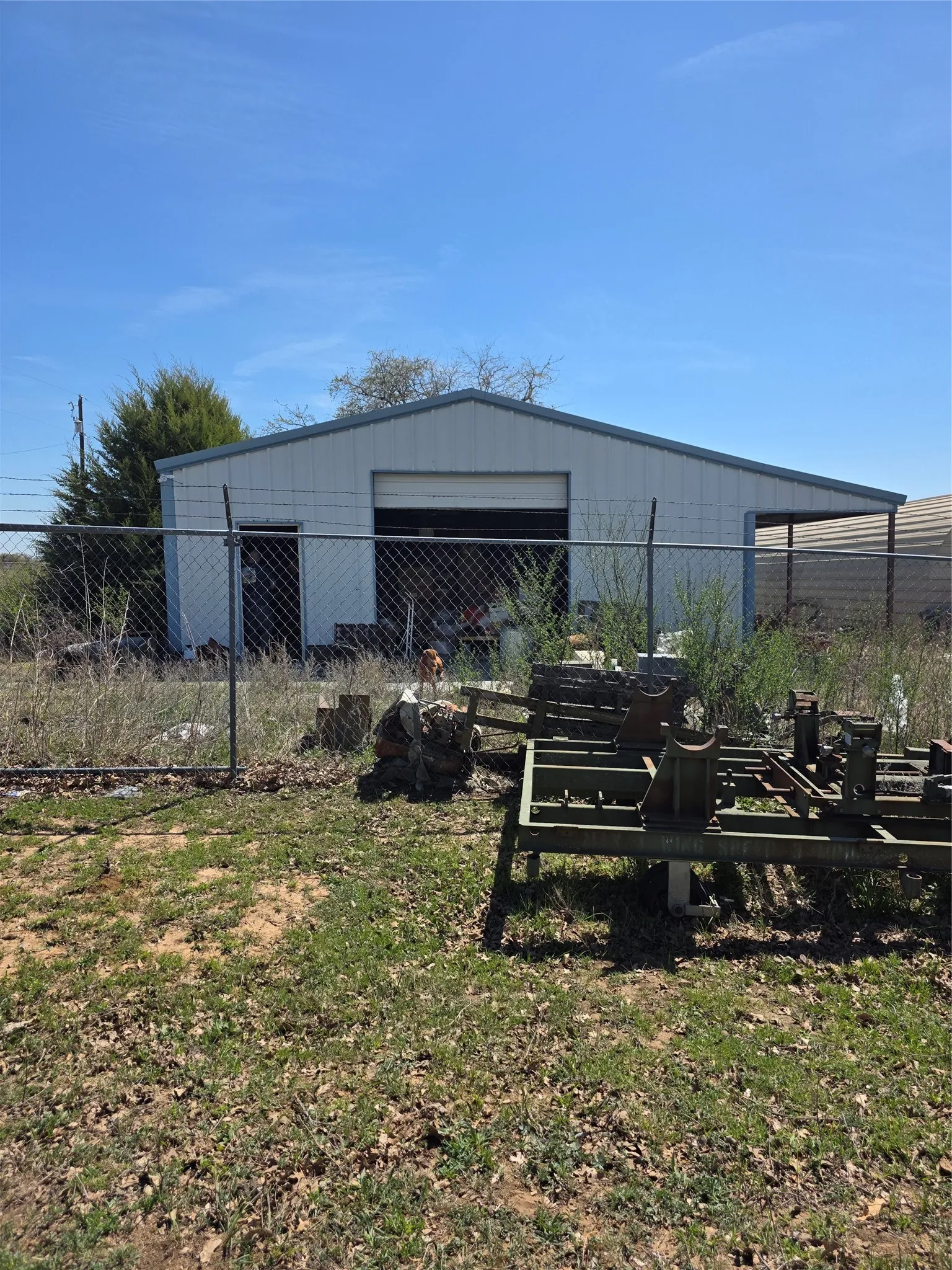 Large Metal building with electric service pulled and plumbed for half bath