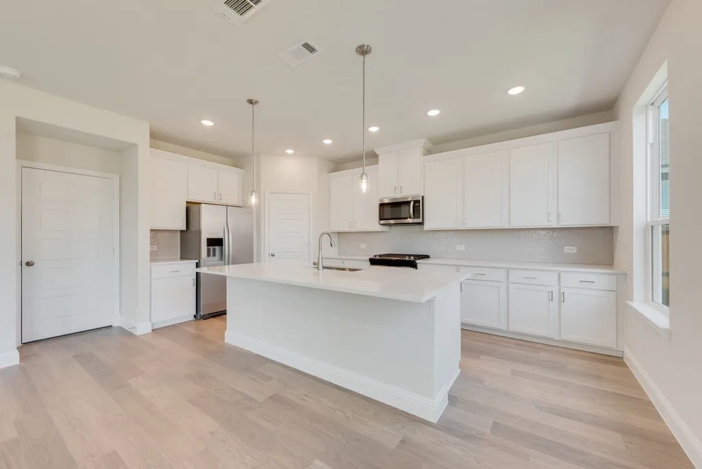 Single Family Residence For Sale in Tarrant County , 505 Marcus Lane, Crowley, Texas 76036, 4 Bedroom, 3 Bathroom, 2 Garage spaces, 2,750 Sqft, built in 2025, mls#21265927, Real Estate Agent in Crowley, Homes For Sale in Tarrant county, Homes For Sale in Crowley, Realtor in Crowley Texas, Real Estate Brokerage Independent Realty Texas, Luminita Cordes Realtor