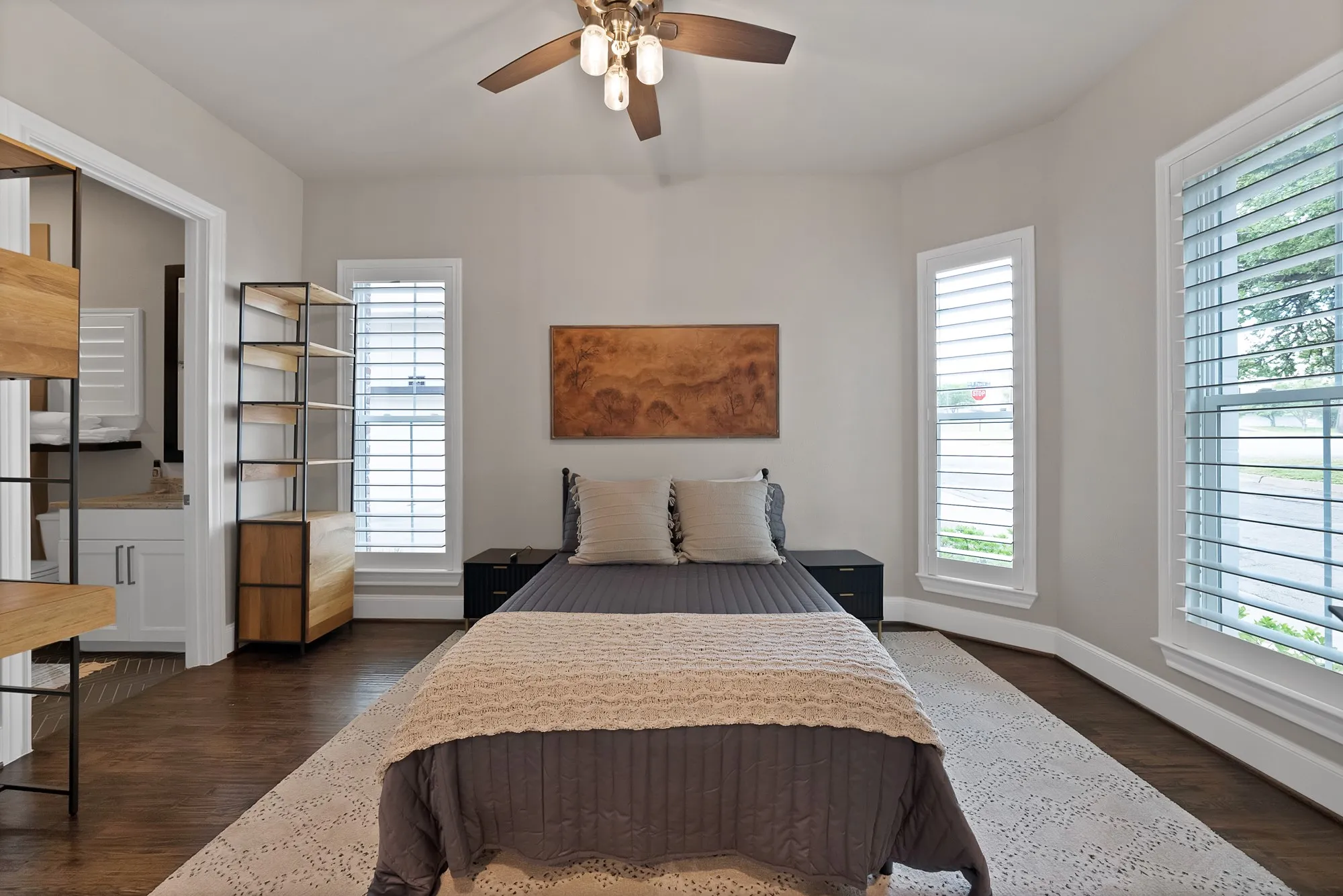 1st floor bedroom or office