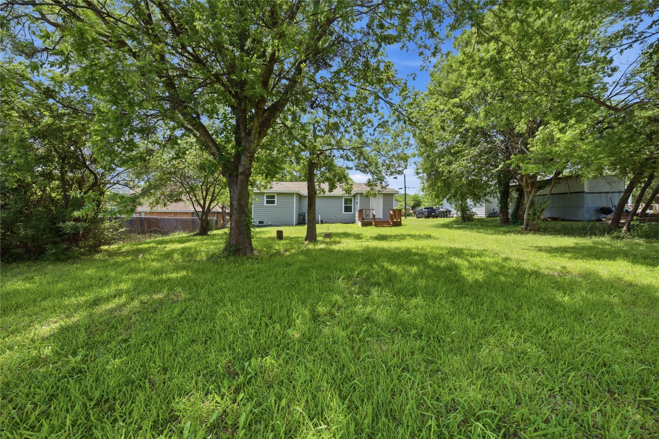 Single Family Residence For Sale in Kaufman County , 505 S 5th Street, Crandall, Texas 75114, 3 Bedrooms, 2 Bathrooms, Garage spaces, 1,360 Sqft, built in 1975, Price $214,000, mls#21263328, Real Estate Agent in Crandall, Homes For Sale in Kaufman county, Homes For Sale in Crandall, Realtor in Crandall Texas, Real Estate Brokerage Independent Realty Texas, Luminita Cordes Realtor