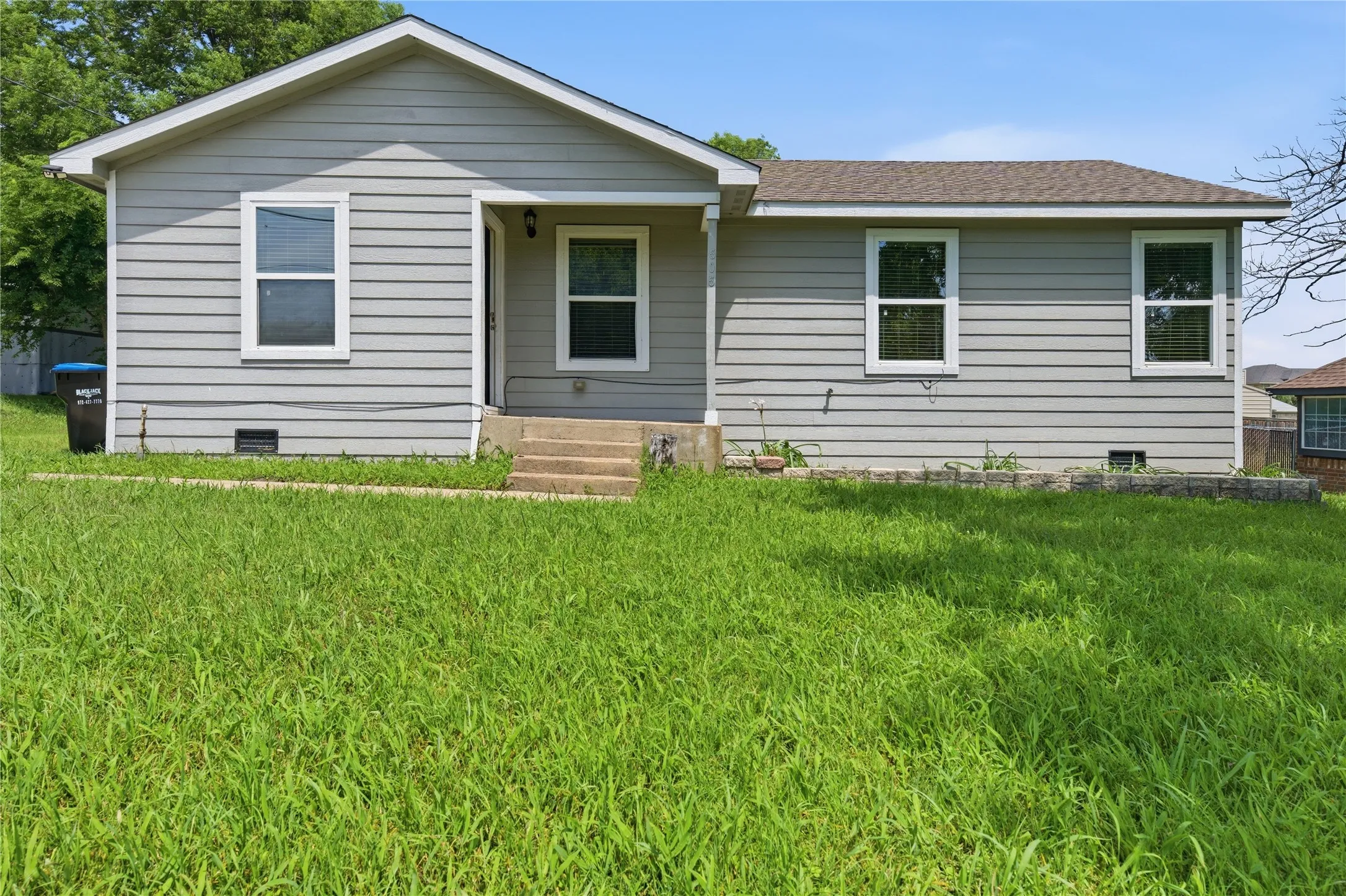 Single Family Residence For Sale in Kaufman County , 505 S 5th Street, Crandall, Texas 75114, 3 Bedrooms, 2 Bathrooms, Garage spaces, 1,360 Sqft, built in 1975, Price $214,000, mls#21263328, Real Estate Agent in Crandall, Homes For Sale in Kaufman county, Homes For Sale in Crandall, Realtor in Crandall Texas, Real Estate Brokerage Independent Realty Texas, Luminita Cordes Realtor