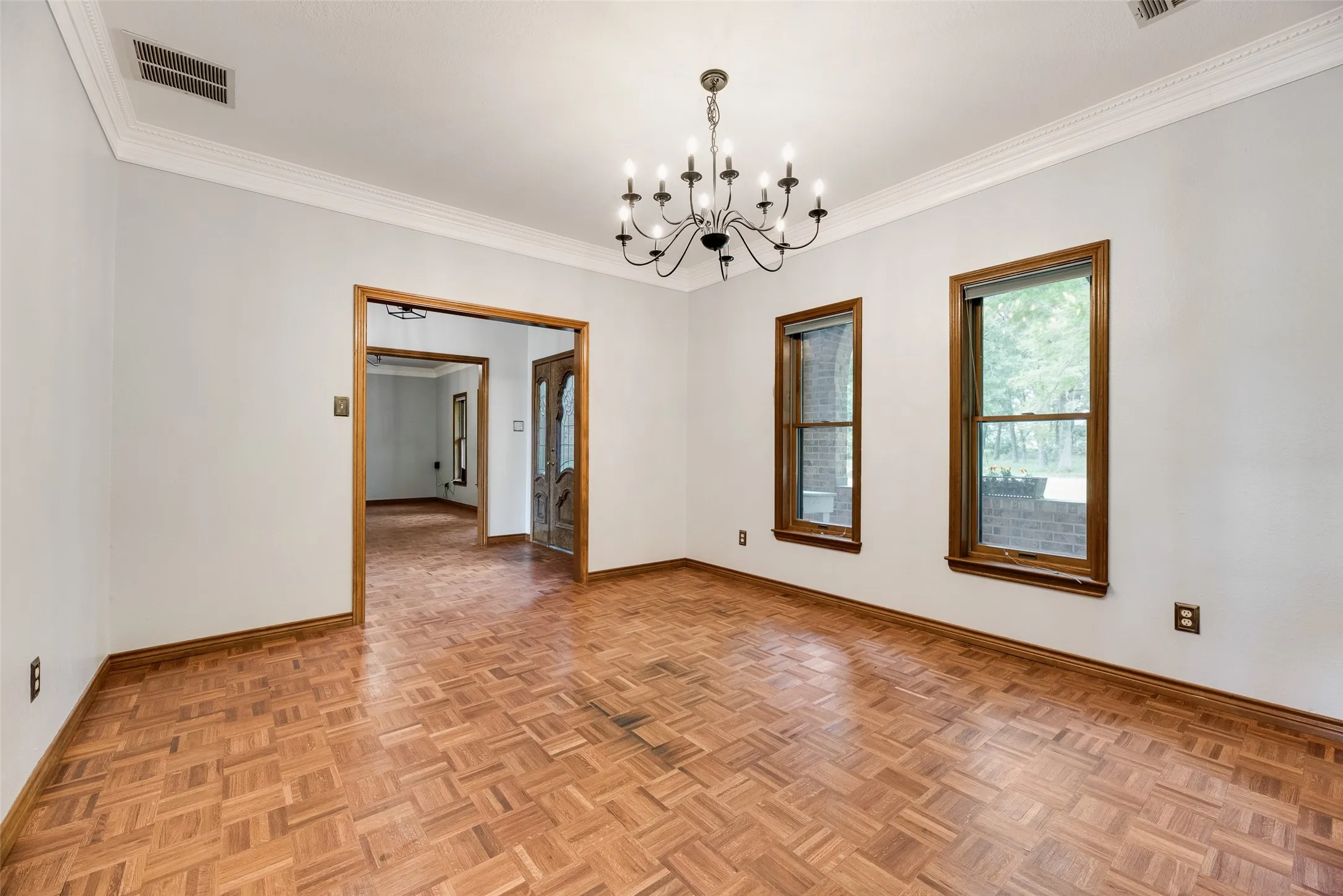 Farm For Sale in Hunt County , 1040 County Road 3505, Quinlan, Texas 75474, 5 Bedroom, 5 Bathroom, 5 Garage spaces, 4,045 Sqft, built in 1989, mls#21254771, Real Estate Agent in Quinlan, Homes For Sale in Hunt county, Homes For Sale in Quinlan, Realtor in Quinlan Texas, Real Estate Brokerage Independent Realty Texas, Luminita Cordes Realtor