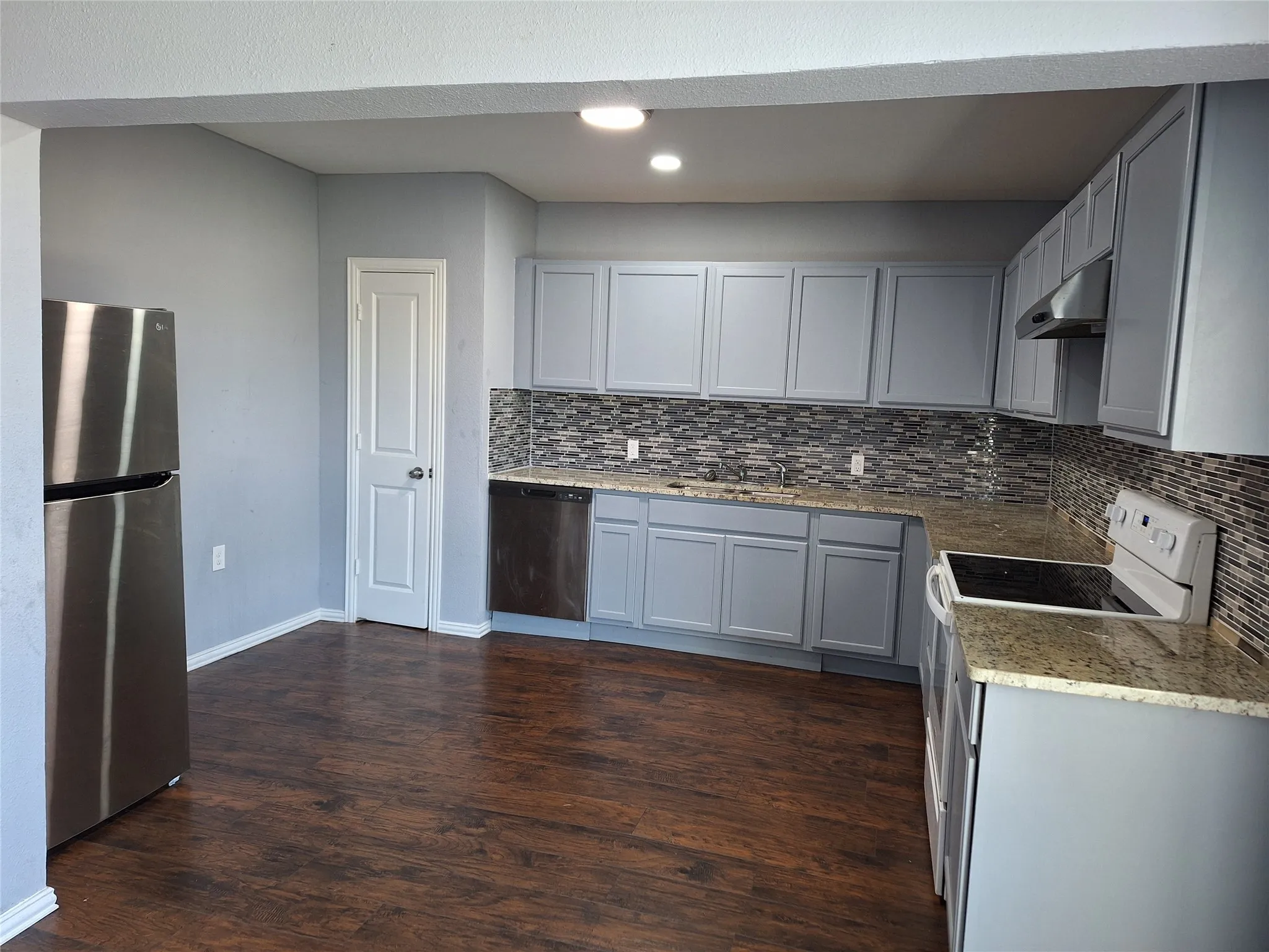 Single Family Residence For Sale in Hunt County , 3913 Lee Street, Greenville, Texas 75401, 3 Bedrooms, 2 Bathrooms, Garage spaces, 1,494 Sqft, built in 1955, Price $185,000, mls#21256880, Real Estate Agent in Greenville, Homes For Sale in Hunt county, Homes For Sale in Greenville, Realtor in Greenville Texas, Real Estate Brokerage Independent Realty Texas, Luminita Cordes Realtor