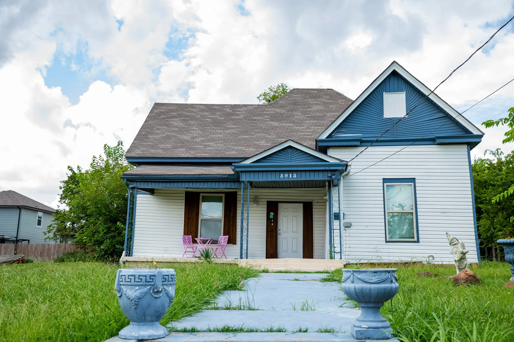 Single Family Residence For Sale in Hunt County , 3913 Lee Street, Greenville, Texas 75401, 3 Bedrooms, 2 Bathrooms, Garage spaces, 1,494 Sqft, built in 1955, Price $185,000, mls#21256880, Real Estate Agent in Greenville, Homes For Sale in Hunt county, Homes For Sale in Greenville, Realtor in Greenville Texas, Real Estate Brokerage Independent Realty Texas, Luminita Cordes Realtor