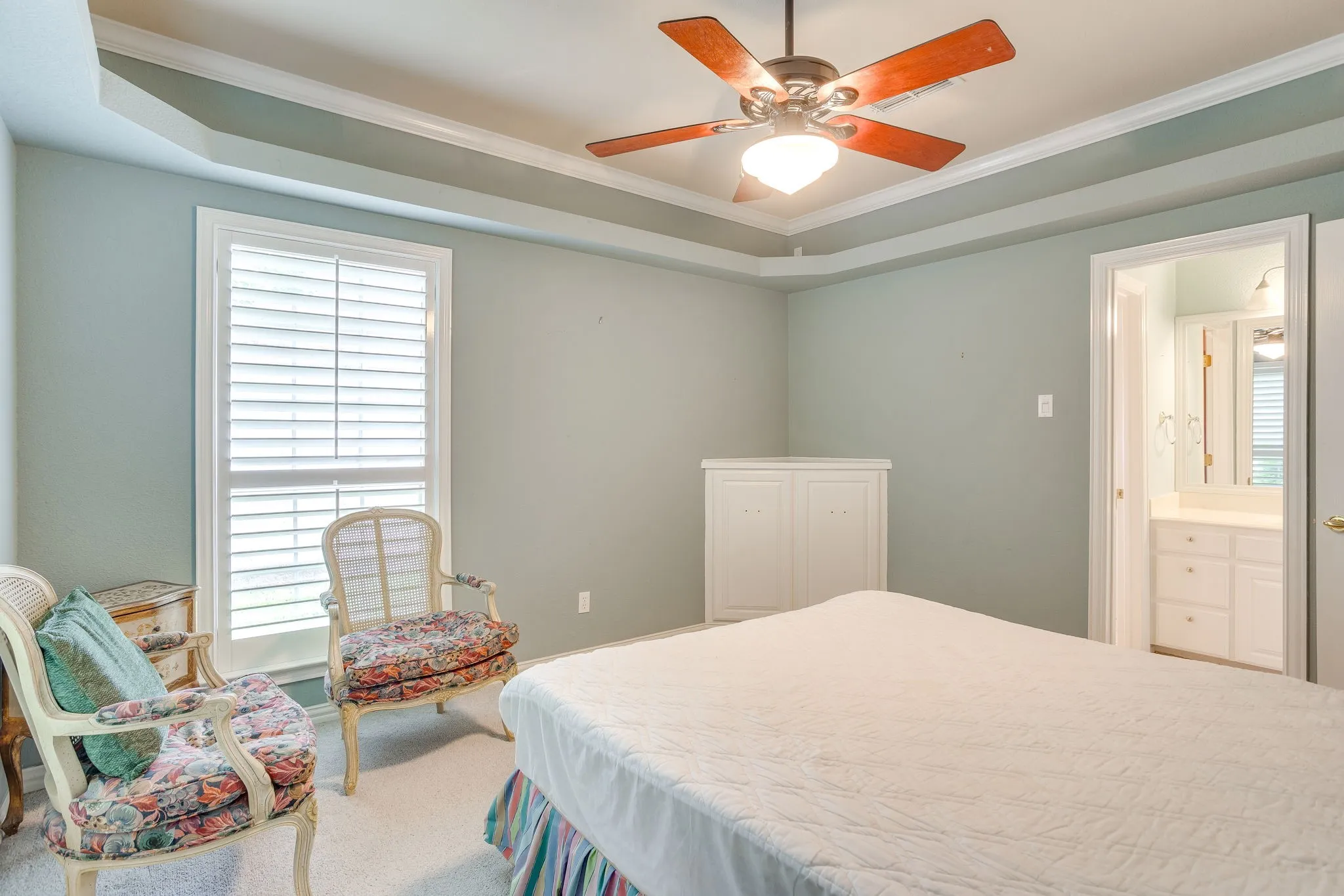 Single Family Residence For Sale in Hood County , 8707 S Monticello Circle, Granbury, Texas 76049, 4 Bedrooms, 3 Bathrooms, 2 Garage spaces, 2,412 Sqft, built in 1997, Price $375,000, mls#21262819, Real Estate Agent in Granbury, Homes For Sale in Hood county, Homes For Sale in Granbury, Realtor in Granbury Texas, Real Estate Brokerage Independent Realty Texas, Luminita Cordes Realtor