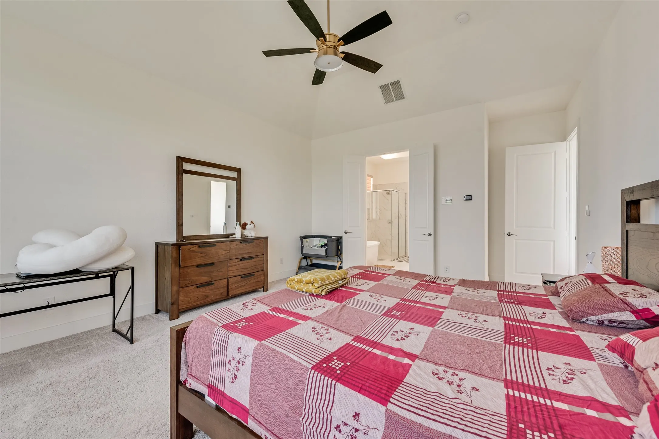 Single Family Residence For Sale in Collin County , 2905 Calvin Road, Mc Kinney, Texas 75071, 4 Bedroom, 4 Bathroom, 2 Garage spaces, 3,600 Sqft, built in 2023, mls#21266042, Real Estate Agent in Mc Kinney, Homes For Sale in Collin county, Homes For Sale in Mc Kinney, Realtor in Mc Kinney Texas, Real Estate Brokerage Independent Realty Texas, Luminita Cordes Realtor