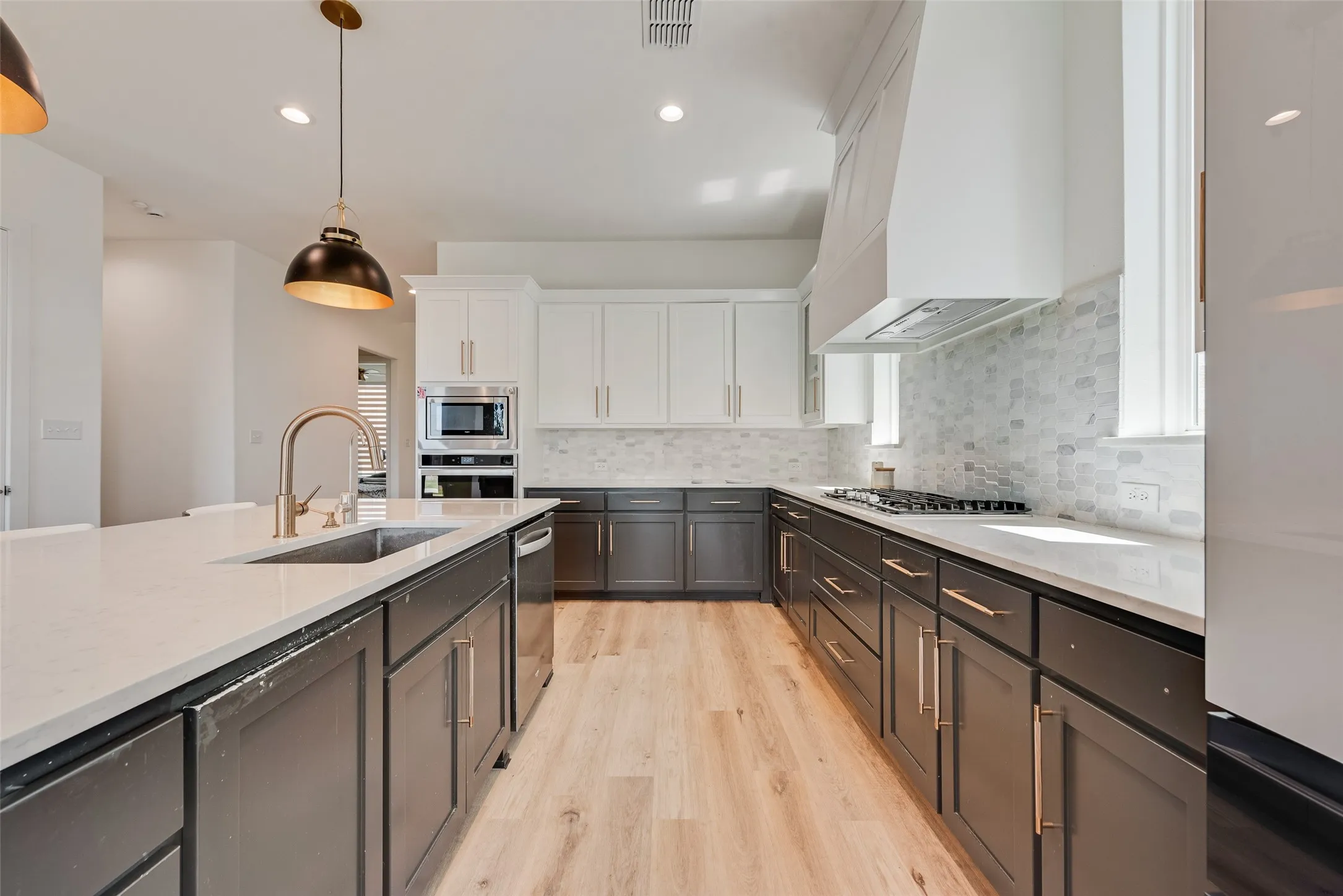 Single Family Residence For Sale in Collin County , 2905 Calvin Road, Mc Kinney, Texas 75071, 4 Bedroom, 4 Bathroom, 2 Garage spaces, 3,600 Sqft, built in 2023, mls#21266042, Real Estate Agent in Mc Kinney, Homes For Sale in Collin county, Homes For Sale in Mc Kinney, Realtor in Mc Kinney Texas, Real Estate Brokerage Independent Realty Texas, Luminita Cordes Realtor