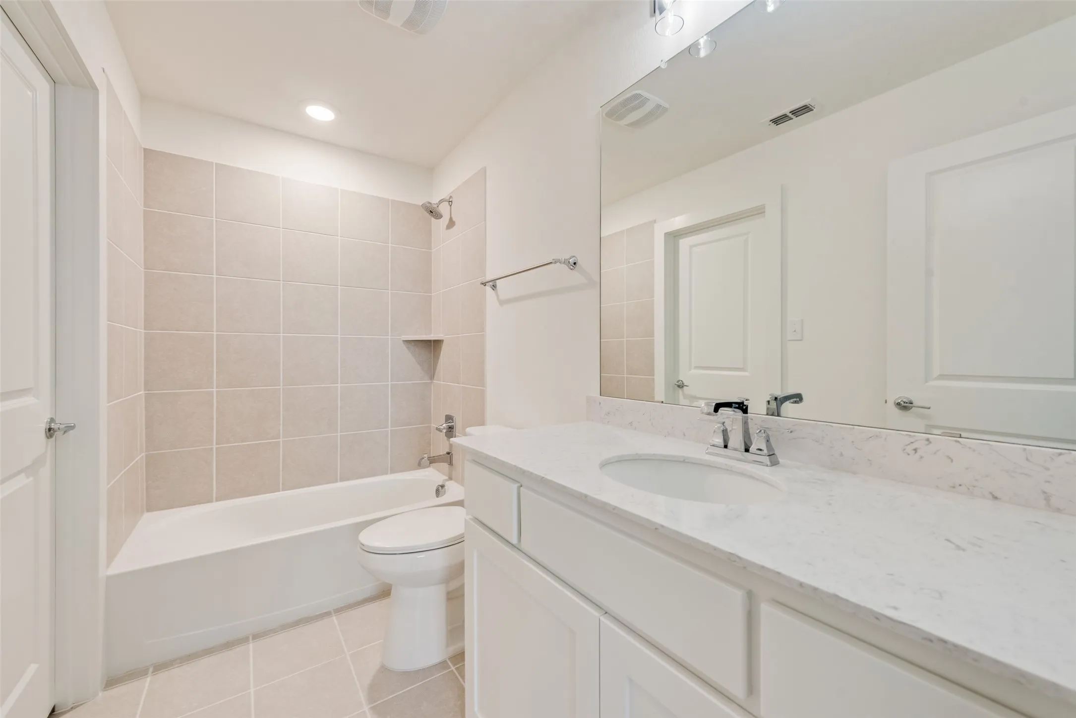 Single Family Residence For Sale in Collin County , 2905 Calvin Road, Mc Kinney, Texas 75071, 4 Bedroom, 4 Bathroom, 2 Garage spaces, 3,600 Sqft, built in 2023, mls#21266042, Real Estate Agent in Mc Kinney, Homes For Sale in Collin county, Homes For Sale in Mc Kinney, Realtor in Mc Kinney Texas, Real Estate Brokerage Independent Realty Texas, Luminita Cordes Realtor
