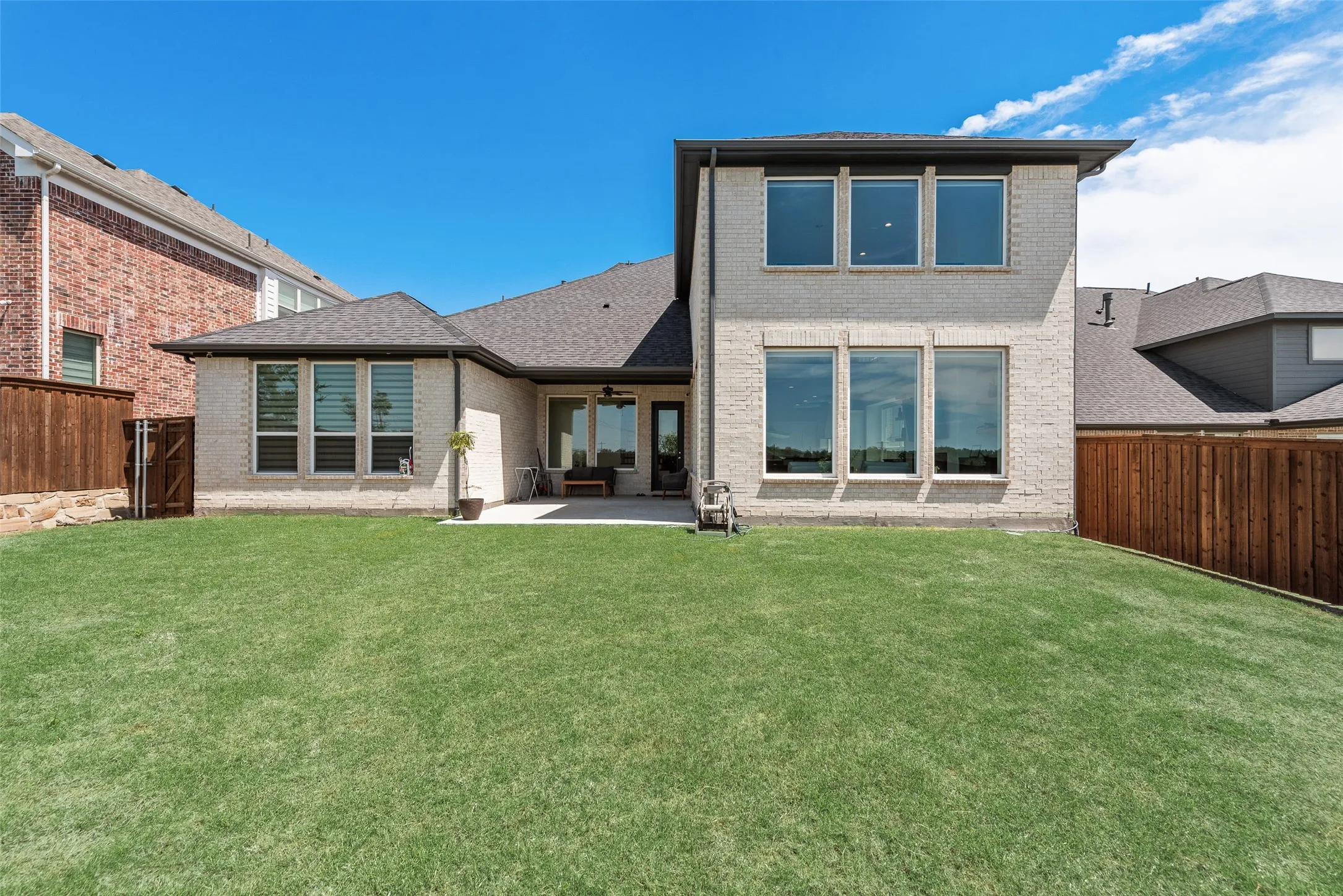 Single Family Residence For Sale in Collin County , 2905 Calvin Road, Mc Kinney, Texas 75071, 4 Bedroom, 4 Bathroom, 2 Garage spaces, 3,600 Sqft, built in 2023, mls#21266042, Real Estate Agent in Mc Kinney, Homes For Sale in Collin county, Homes For Sale in Mc Kinney, Realtor in Mc Kinney Texas, Real Estate Brokerage Independent Realty Texas, Luminita Cordes Realtor