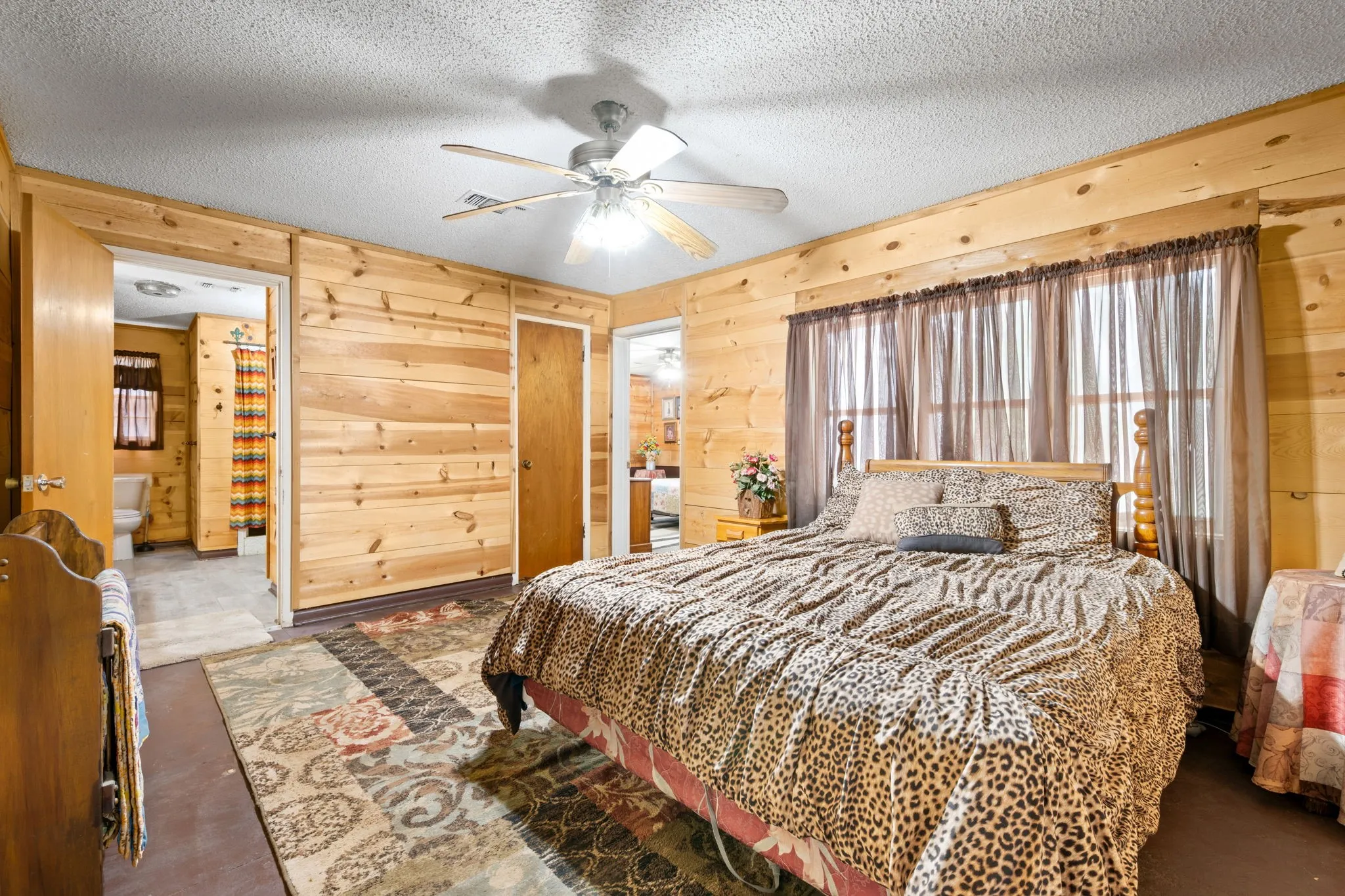 Single Family Residence For Sale in Comanche County , 1550 Highway 2318, De Leon, Texas 76444, 2 Bedroom, 1 Bathroom, Garage spaces, 1,008 Sqft, built in 1920, mls#21263326, Real Estate Agent in De Leon, Homes For Sale in Comanche county, Homes For Sale in De Leon, Realtor in De Leon Texas, Real Estate Brokerage Independent Realty Texas, Luminita Cordes Realtor