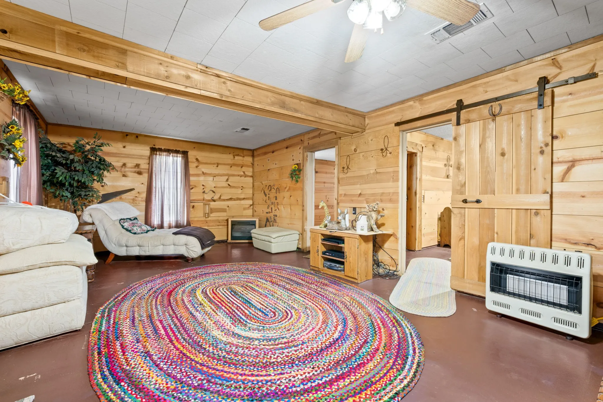 Single Family Residence For Sale in Comanche County , 1550 Highway 2318, De Leon, Texas 76444, 2 Bedroom, 1 Bathroom, Garage spaces, 1,008 Sqft, built in 1920, mls#21263326, Real Estate Agent in De Leon, Homes For Sale in Comanche county, Homes For Sale in De Leon, Realtor in De Leon Texas, Real Estate Brokerage Independent Realty Texas, Luminita Cordes Realtor