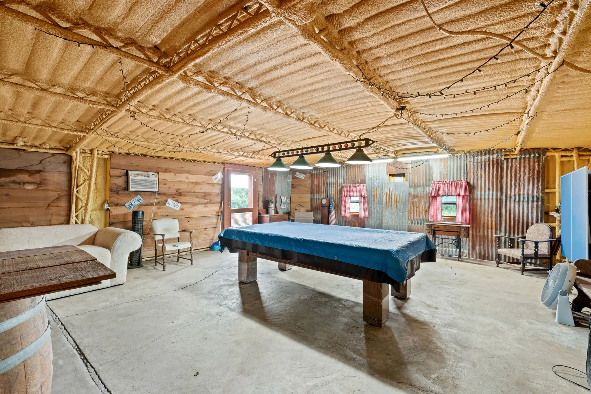 Single Family Residence For Sale in Comanche County , 1550 Highway 2318, De Leon, Texas 76444, 2 Bedroom, 1 Bathroom, Garage spaces, 1,008 Sqft, built in 1920, mls#21263326, Real Estate Agent in De Leon, Homes For Sale in Comanche county, Homes For Sale in De Leon, Realtor in De Leon Texas, Real Estate Brokerage Independent Realty Texas, Luminita Cordes Realtor