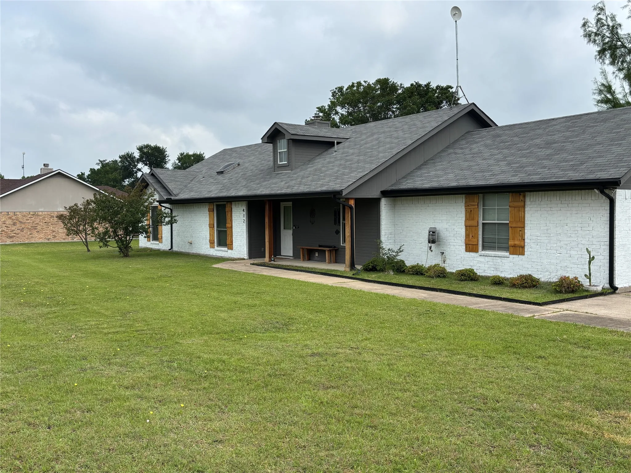 Single Family Residence For Sale in Collin County , 412 Christi Lane, Princeton, Texas 75407, 4 Bedroom, 3 Bathroom, 2 Garage spaces, 3,241 Sqft, built in 1996, mls#21251405, Real Estate Agent in Princeton, Homes For Sale in Collin county, Homes For Sale in Princeton, Realtor in Princeton Texas, Real Estate Brokerage Independent Realty Texas, Luminita Cordes Realtor