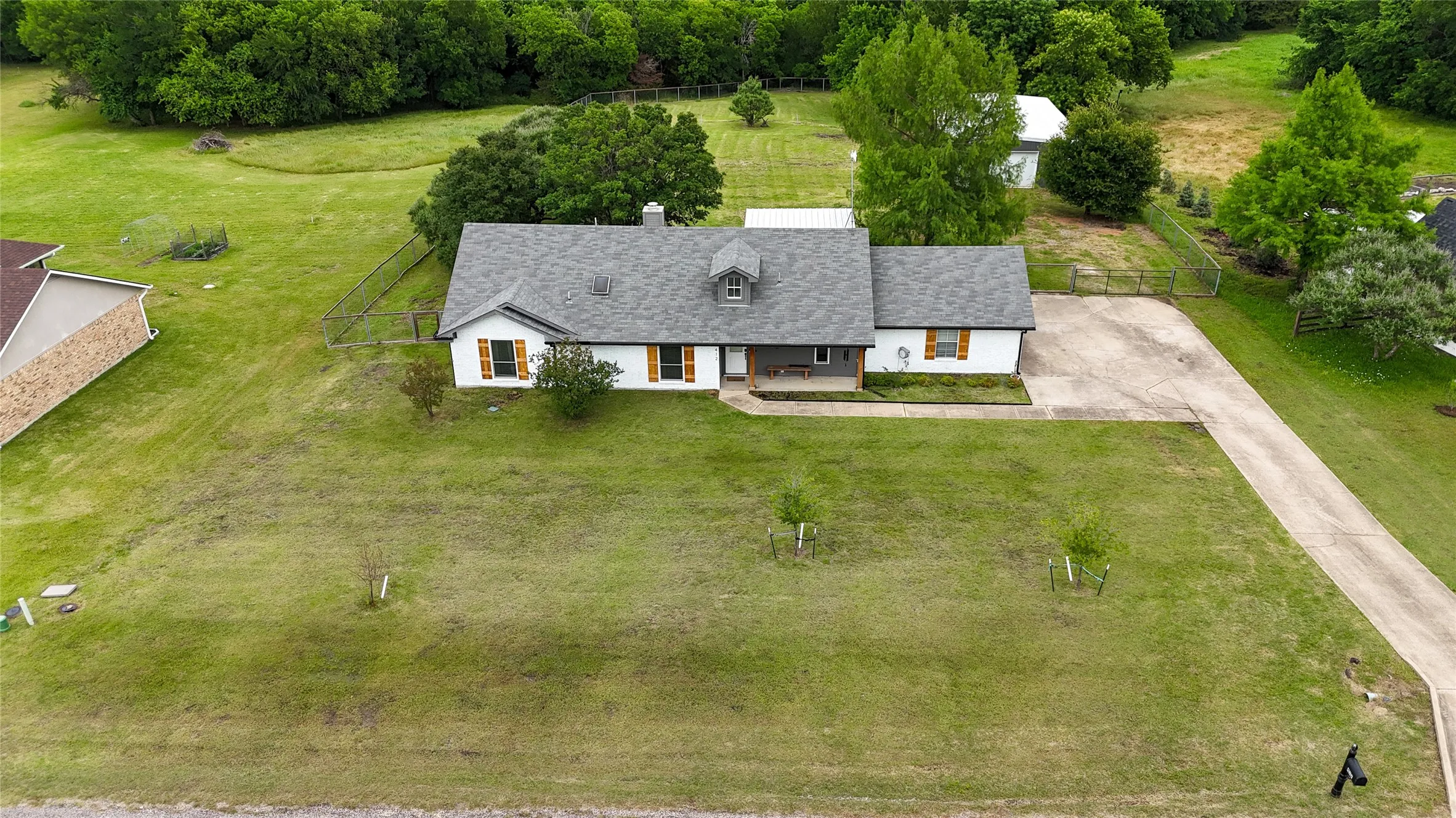 Single Family Residence For Sale in Collin County , 412 Christi Lane, Princeton, Texas 75407, 4 Bedroom, 3 Bathroom, 2 Garage spaces, 3,241 Sqft, built in 1996, mls#21251405, Real Estate Agent in Princeton, Homes For Sale in Collin county, Homes For Sale in Princeton, Realtor in Princeton Texas, Real Estate Brokerage Independent Realty Texas, Luminita Cordes Realtor