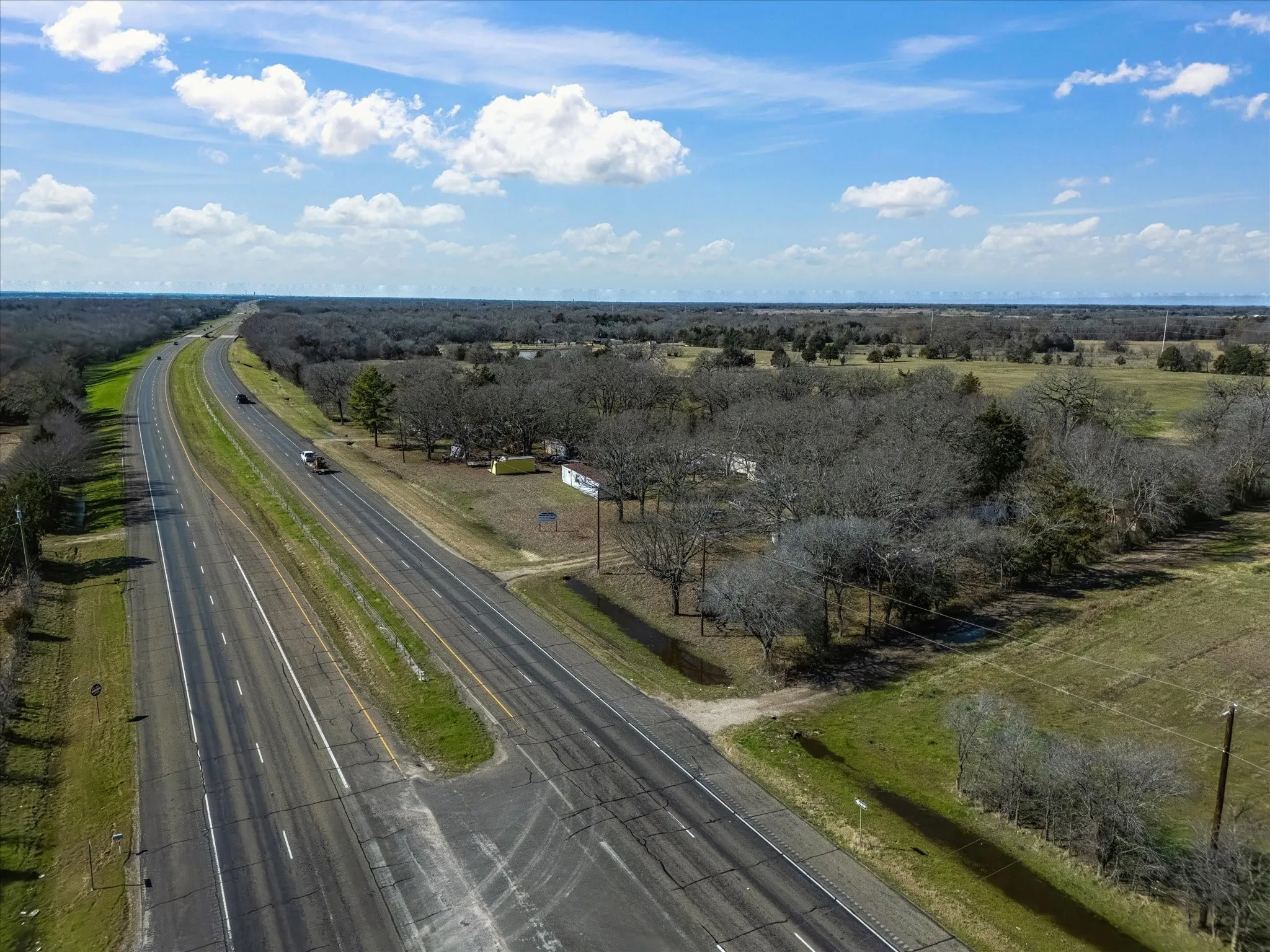 Farm For Sale in Navarro County , 11095 E State Highway 31, Kerens, Texas 75144, 1 Bedroom, 1 Bathroom, Garage spaces, 384 Sqft, built in 2013, Price $655,000, mls#21265819, Real Estate Agent in Kerens, Homes For Sale in Navarro county, Homes For Sale in Kerens, Realtor in Kerens Texas, Real Estate Brokerage Independent Realty Texas, Luminita Cordes Realtor