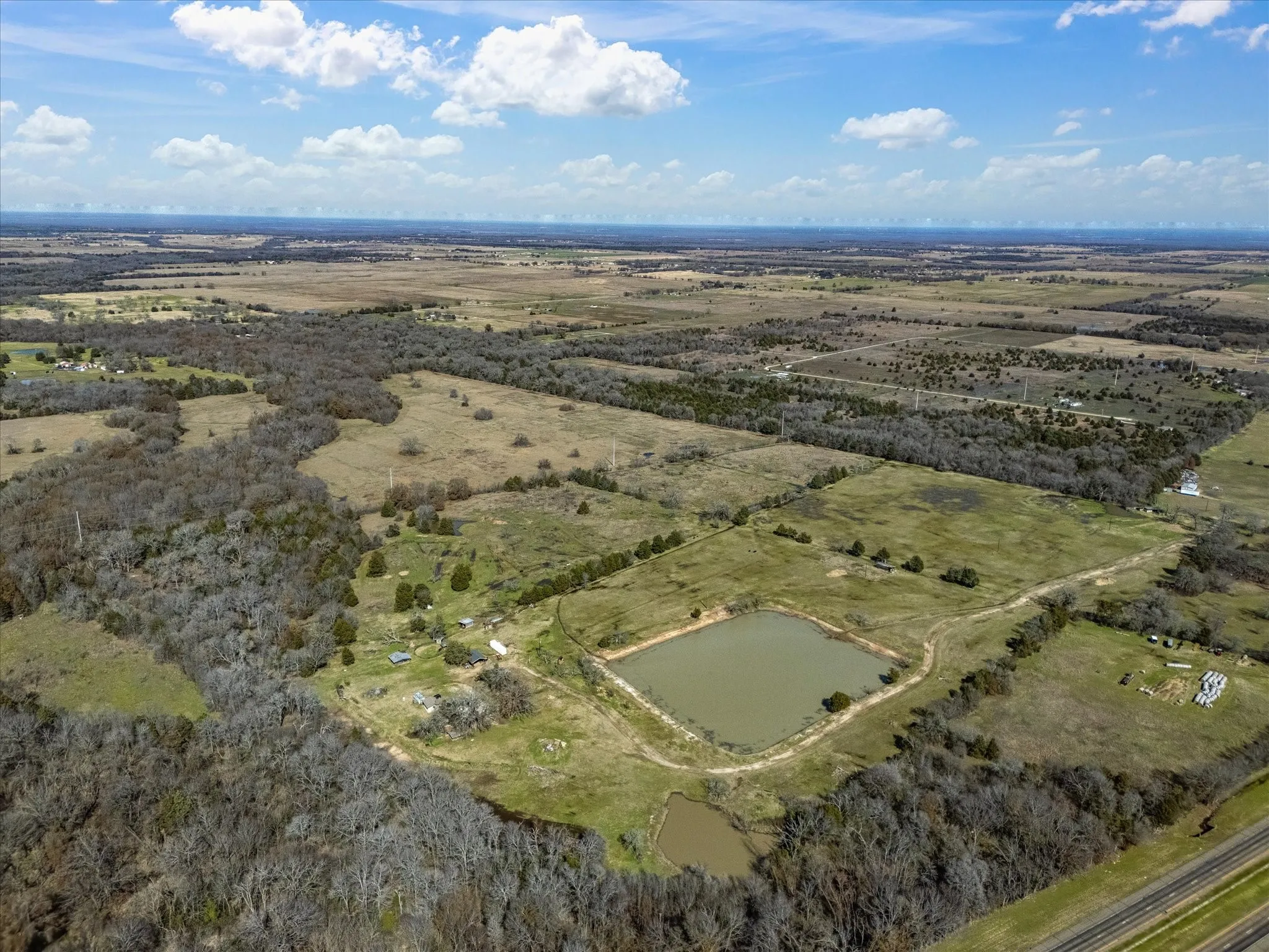 Farm For Sale in Navarro County , 11095 E State Highway 31, Kerens, Texas 75144, 1 Bedroom, 1 Bathroom, Garage spaces, 384 Sqft, built in 2013, Price $655,000, mls#21265819, Real Estate Agent in Kerens, Homes For Sale in Navarro county, Homes For Sale in Kerens, Realtor in Kerens Texas, Real Estate Brokerage Independent Realty Texas, Luminita Cordes Realtor