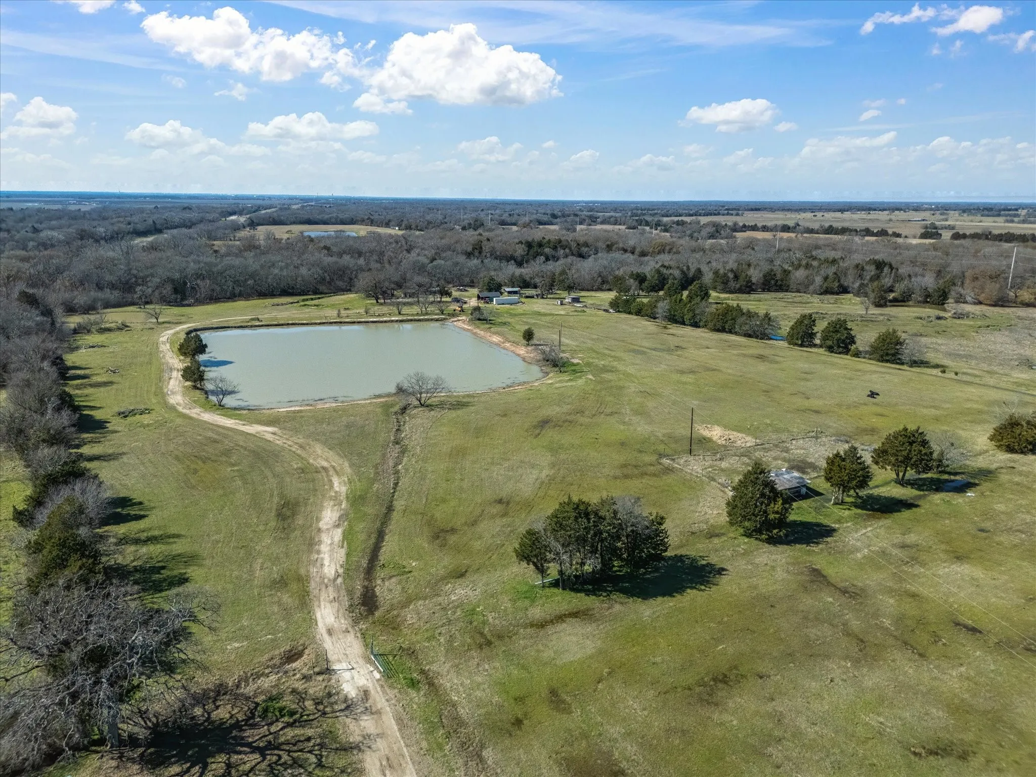 Farm For Sale in Navarro County , 11095 E State Highway 31, Kerens, Texas 75144, 1 Bedroom, 1 Bathroom, Garage spaces, 384 Sqft, built in 2013, Price $655,000, mls#21265819, Real Estate Agent in Kerens, Homes For Sale in Navarro county, Homes For Sale in Kerens, Realtor in Kerens Texas, Real Estate Brokerage Independent Realty Texas, Luminita Cordes Realtor