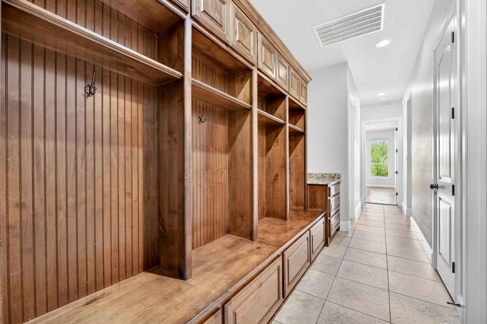 Single Family Residence For Sale in Palo Pinto County , 1120 Heron Court, Graford, Texas 76449, 5 Bedroom, 4 Bathroom, 3 Garage spaces, 4,172 Sqft, built in 2012, Price $995,000, mls#21266061, Real Estate Agent in Graford, Homes For Sale in Palo Pinto county, Homes For Sale in Graford, Realtor in Graford Texas, Real Estate Brokerage Independent Realty Texas, Luminita Cordes Realtor