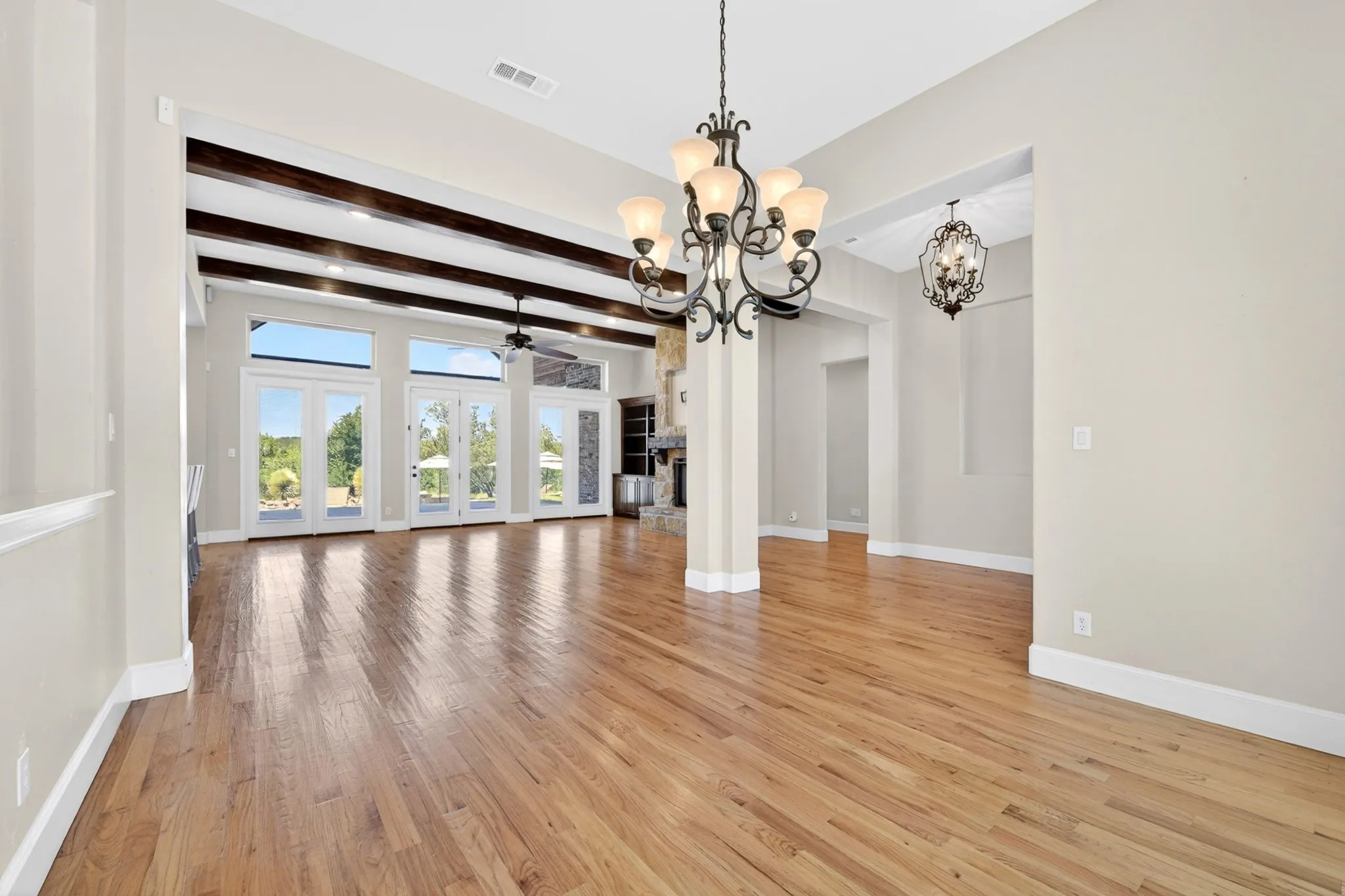 Single Family Residence For Sale in Palo Pinto County , 1120 Heron Court, Graford, Texas 76449, 5 Bedroom, 4 Bathroom, 3 Garage spaces, 4,172 Sqft, built in 2012, Price $995,000, mls#21266061, Real Estate Agent in Graford, Homes For Sale in Palo Pinto county, Homes For Sale in Graford, Realtor in Graford Texas, Real Estate Brokerage Independent Realty Texas, Luminita Cordes Realtor