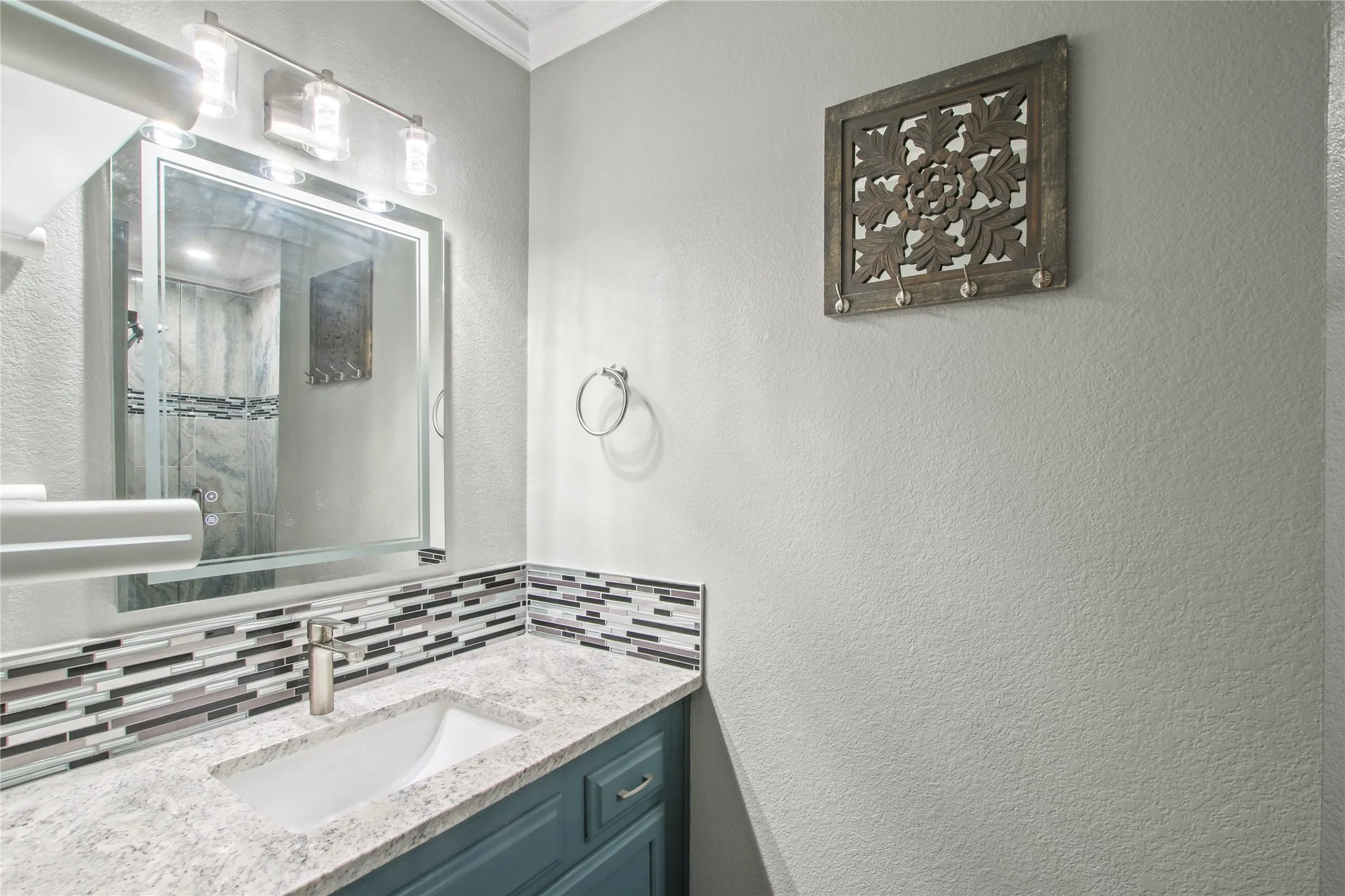 Single Family Residence For Sale in Collin County , 801 Fall Drive, Allen, Texas 75002, 5 Bedroom, 4 Bathroom, 2 Garage spaces, 2,962 Sqft, built in 1987, mls#21265902, Real Estate Agent in Allen, Homes For Sale in Collin county, Homes For Sale in Allen, Realtor in Allen Texas, Real Estate Brokerage Independent Realty Texas, Luminita Cordes Realtor