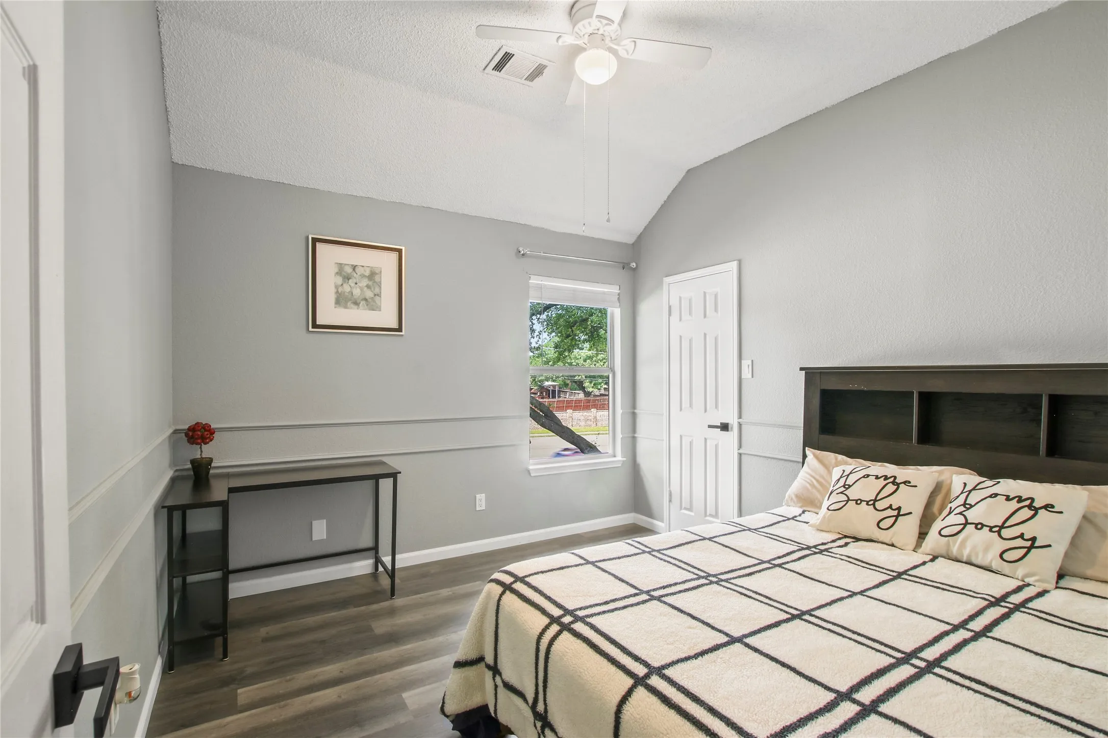 Single Family Residence For Sale in Collin County , 801 Fall Drive, Allen, Texas 75002, 5 Bedroom, 4 Bathroom, 2 Garage spaces, 2,962 Sqft, built in 1987, mls#21265902, Real Estate Agent in Allen, Homes For Sale in Collin county, Homes For Sale in Allen, Realtor in Allen Texas, Real Estate Brokerage Independent Realty Texas, Luminita Cordes Realtor
