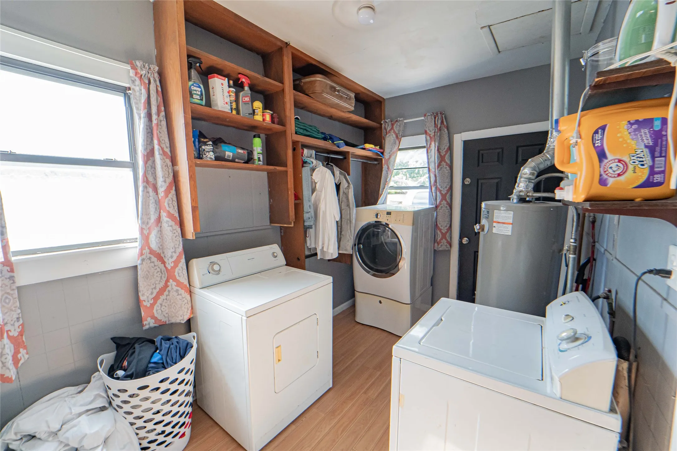 Single Family Residence For Sale in Stephens County , 1404 W Walker Street, Breckenridge, Texas 76424, 3 Bedroom, 2 Bathroom, 1 Garage spaces, 1,484 Sqft, built in 1941, mls#21262020, Real Estate Agent in Breckenridge, Homes For Sale in Stephens county, Homes For Sale in Breckenridge, Realtor in Breckenridge Texas, Real Estate Brokerage Independent Realty Texas, Luminita Cordes Realtor
