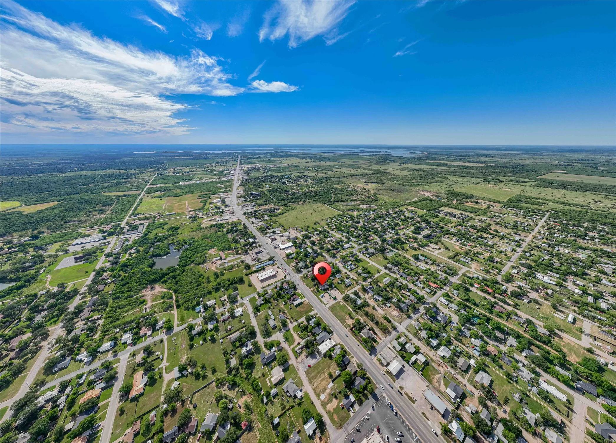 Single Family Residence For Sale in Stephens County , 1404 W Walker Street, Breckenridge, Texas 76424, 3 Bedroom, 2 Bathroom, 1 Garage spaces, 1,484 Sqft, built in 1941, mls#21262020, Real Estate Agent in Breckenridge, Homes For Sale in Stephens county, Homes For Sale in Breckenridge, Realtor in Breckenridge Texas, Real Estate Brokerage Independent Realty Texas, Luminita Cordes Realtor