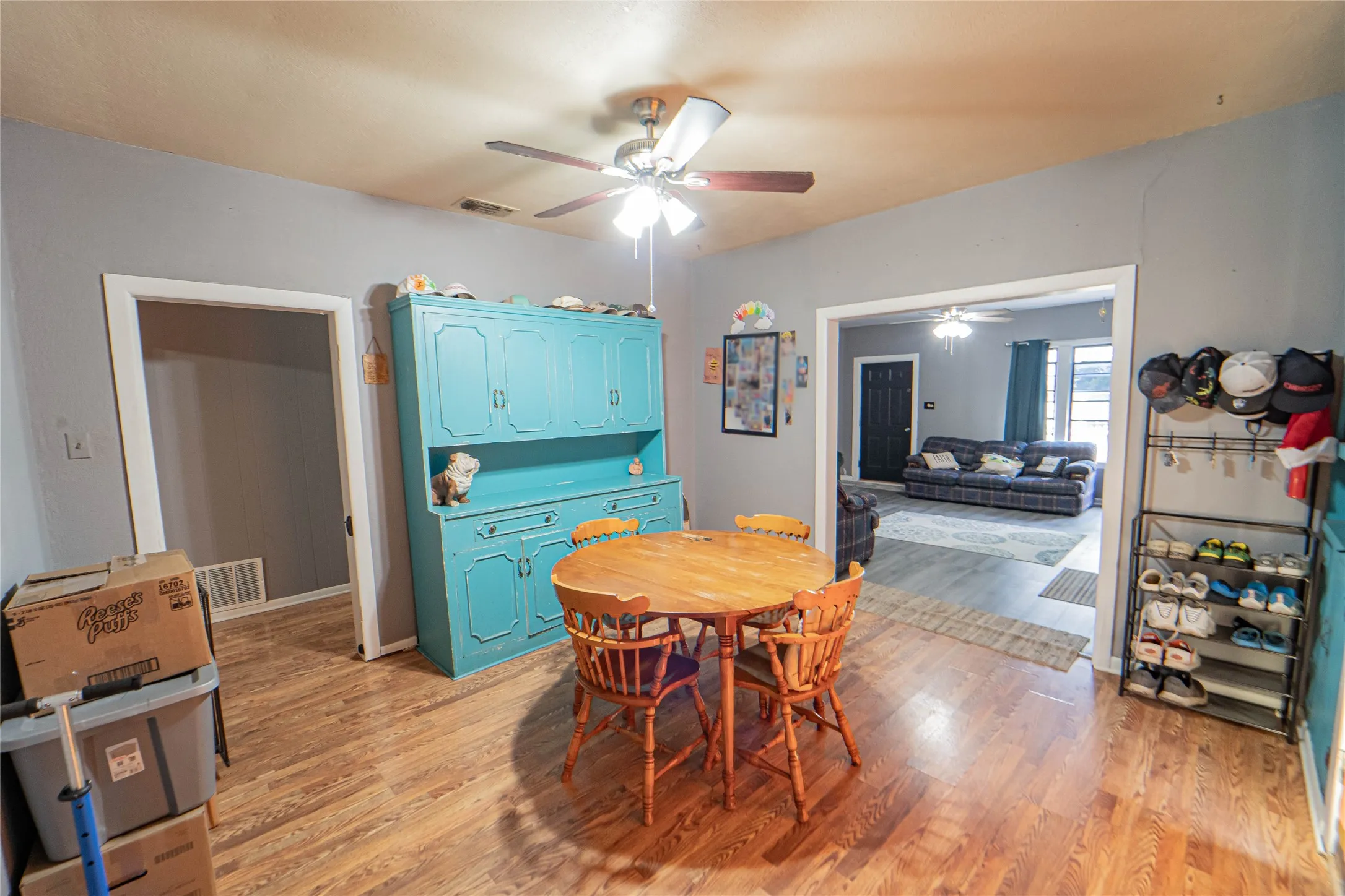 Single Family Residence For Sale in Stephens County , 1404 W Walker Street, Breckenridge, Texas 76424, 3 Bedroom, 2 Bathroom, 1 Garage spaces, 1,484 Sqft, built in 1941, mls#21262020, Real Estate Agent in Breckenridge, Homes For Sale in Stephens county, Homes For Sale in Breckenridge, Realtor in Breckenridge Texas, Real Estate Brokerage Independent Realty Texas, Luminita Cordes Realtor