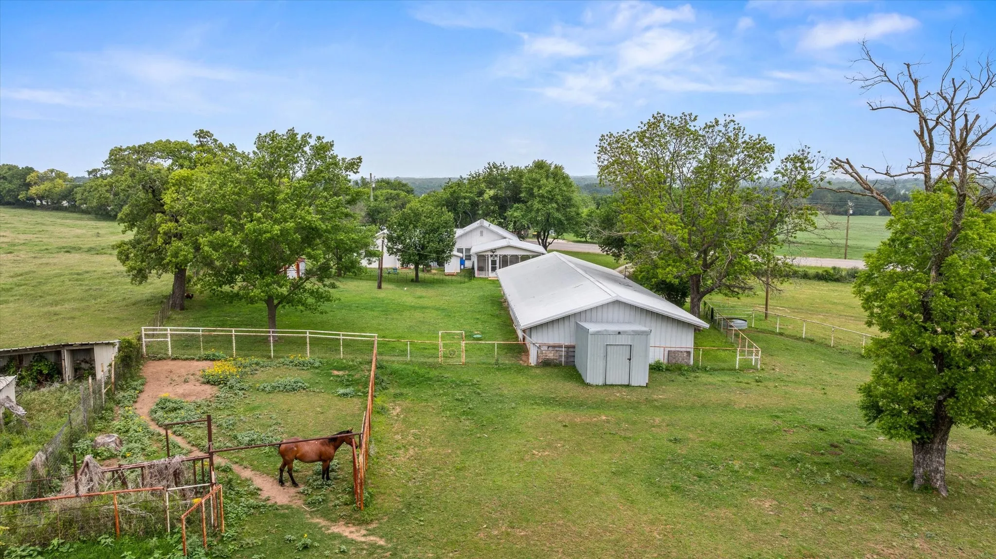 Duplex For Sale in Erath County , 11755 West FM 8, Stephenville, Texas 76401, 4 Bedroom, 2 Bathroom, Garage spaces, 0 Sqft, built in 1920, mls#21258675, Real Estate Agent in Stephenville, Homes For Sale in Erath county, Homes For Sale in Stephenville, Realtor in Stephenville Texas, Real Estate Brokerage Independent Realty Texas, Luminita Cordes Realtor