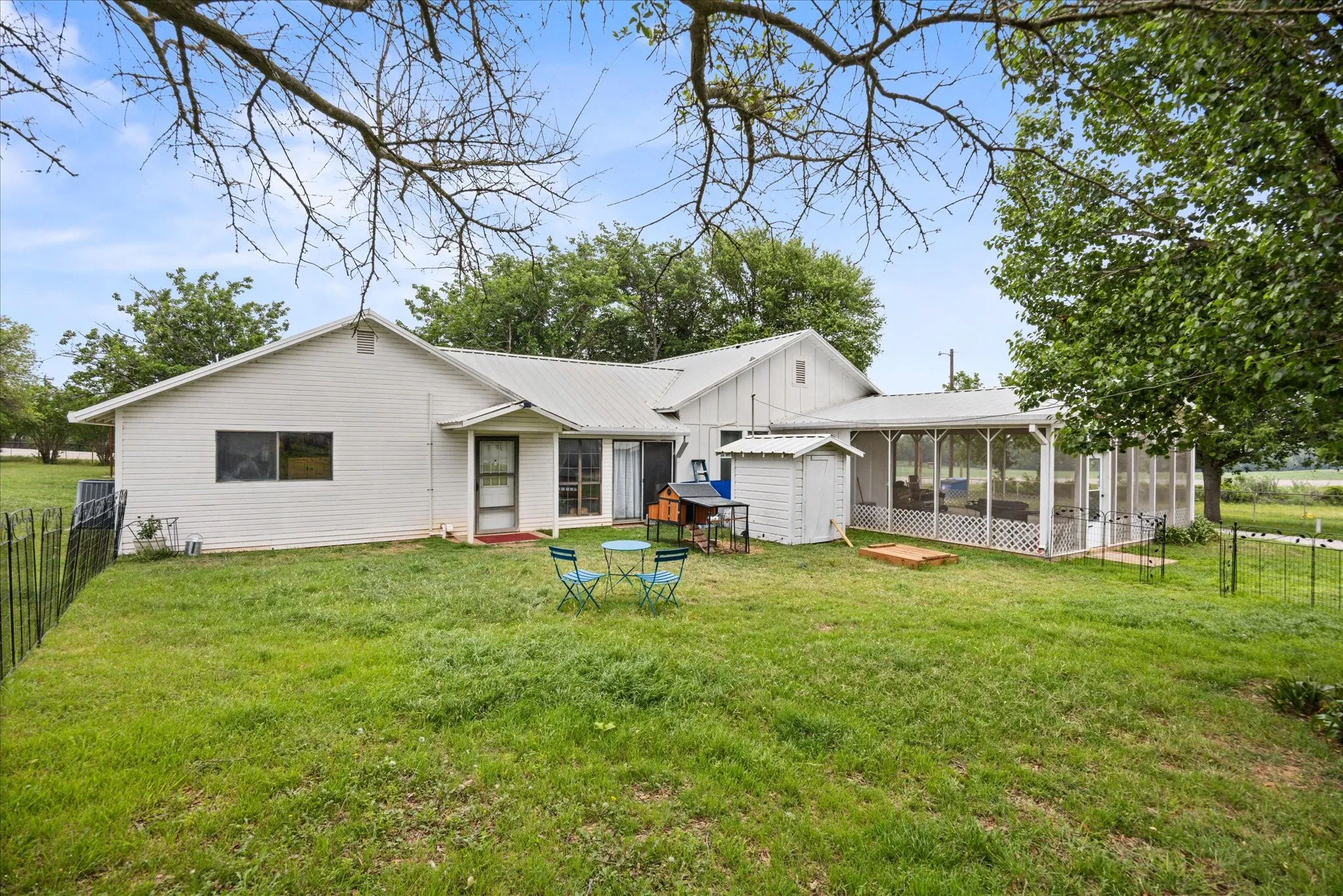 Duplex For Sale in Erath County , 11755 West FM 8, Stephenville, Texas 76401, 4 Bedroom, 2 Bathroom, Garage spaces, 0 Sqft, built in 1920, mls#21258675, Real Estate Agent in Stephenville, Homes For Sale in Erath county, Homes For Sale in Stephenville, Realtor in Stephenville Texas, Real Estate Brokerage Independent Realty Texas, Luminita Cordes Realtor