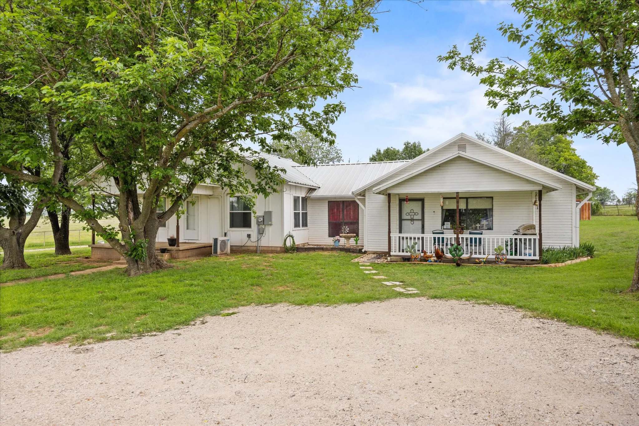 Duplex For Sale in Erath County , 11755 West FM 8, Stephenville, Texas 76401, 4 Bedroom, 2 Bathroom, Garage spaces, 0 Sqft, built in 1920, mls#21258675, Real Estate Agent in Stephenville, Homes For Sale in Erath county, Homes For Sale in Stephenville, Realtor in Stephenville Texas, Real Estate Brokerage Independent Realty Texas, Luminita Cordes Realtor