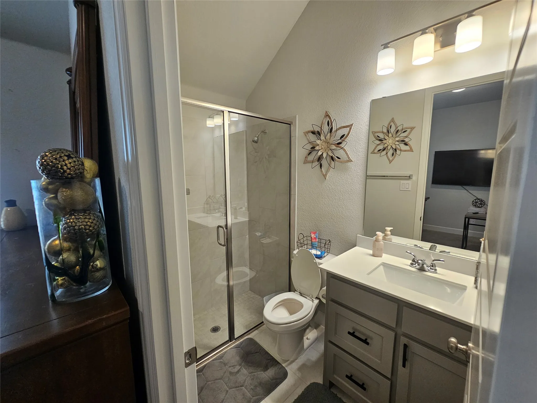 Single Family Residence For Sale in Johnson County , 1817 Buckeye Lane, Mansfield, Texas 76063, 4 Bedrooms, 4 Bathrooms, 2 Garage spaces, 2,635 Sqft, built in 2024, Price $580,000, mls#21255787, Real Estate Agent in Mansfield, Homes For Sale in Johnson county, Homes For Sale in Mansfield, Realtor in Mansfield Texas, Real Estate Brokerage Independent Realty Texas, Luminita Cordes Realtor